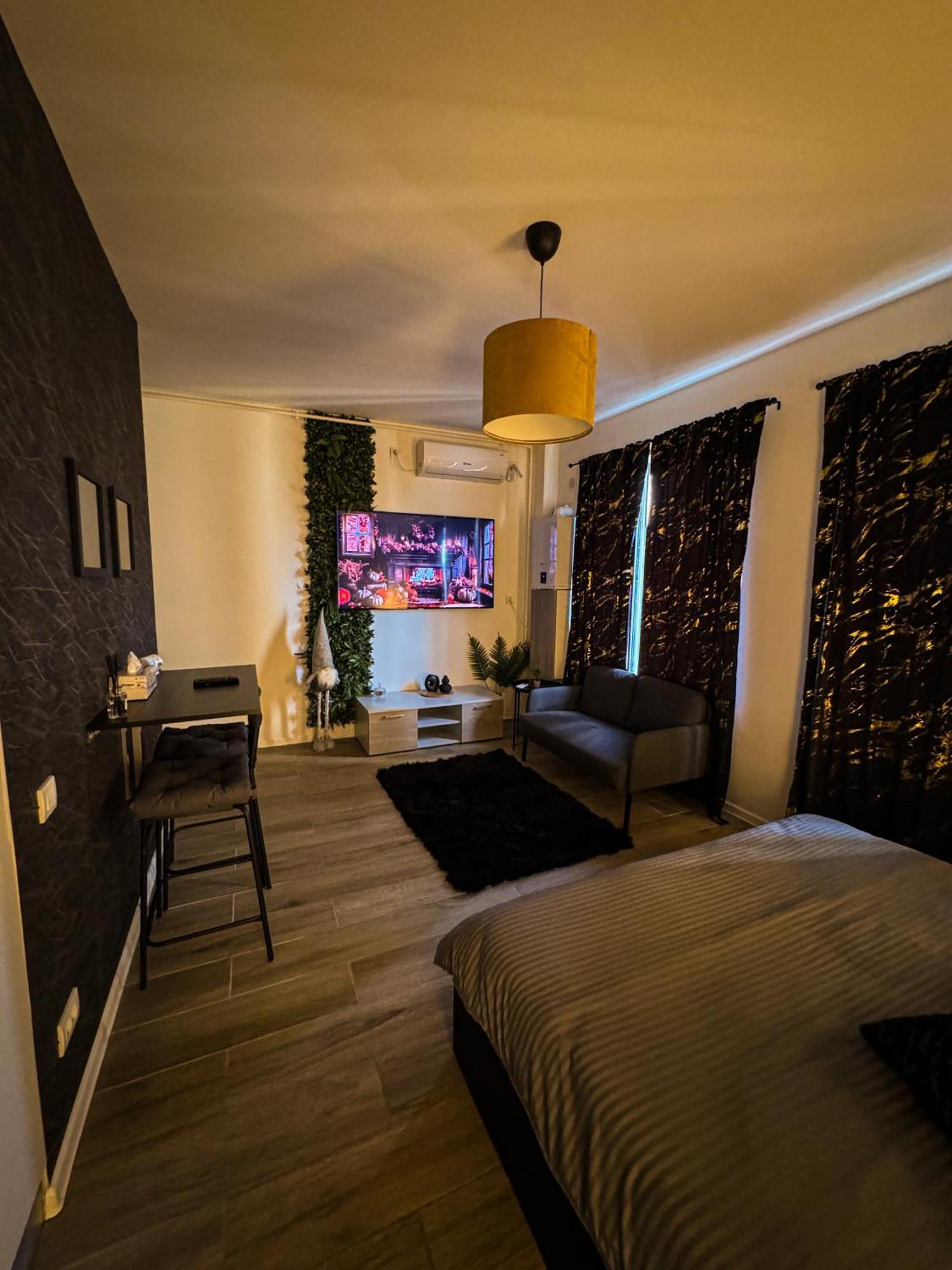 Elegant Escape 2 Apartment Bucharest