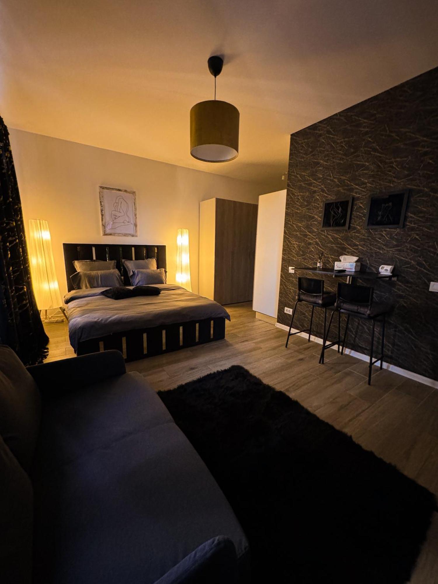 Apartment Elegant Escape 2