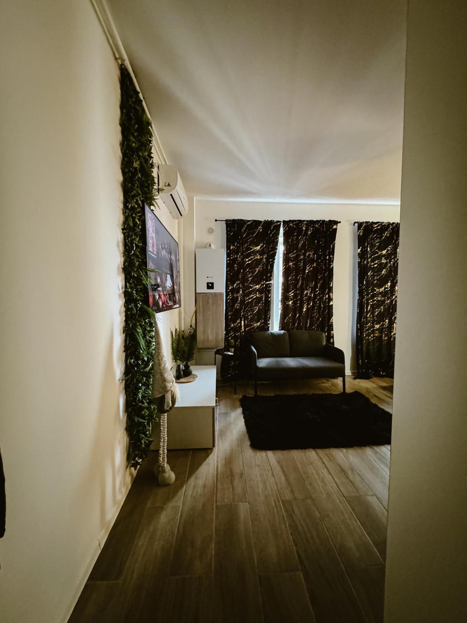 Elegant Escape 2