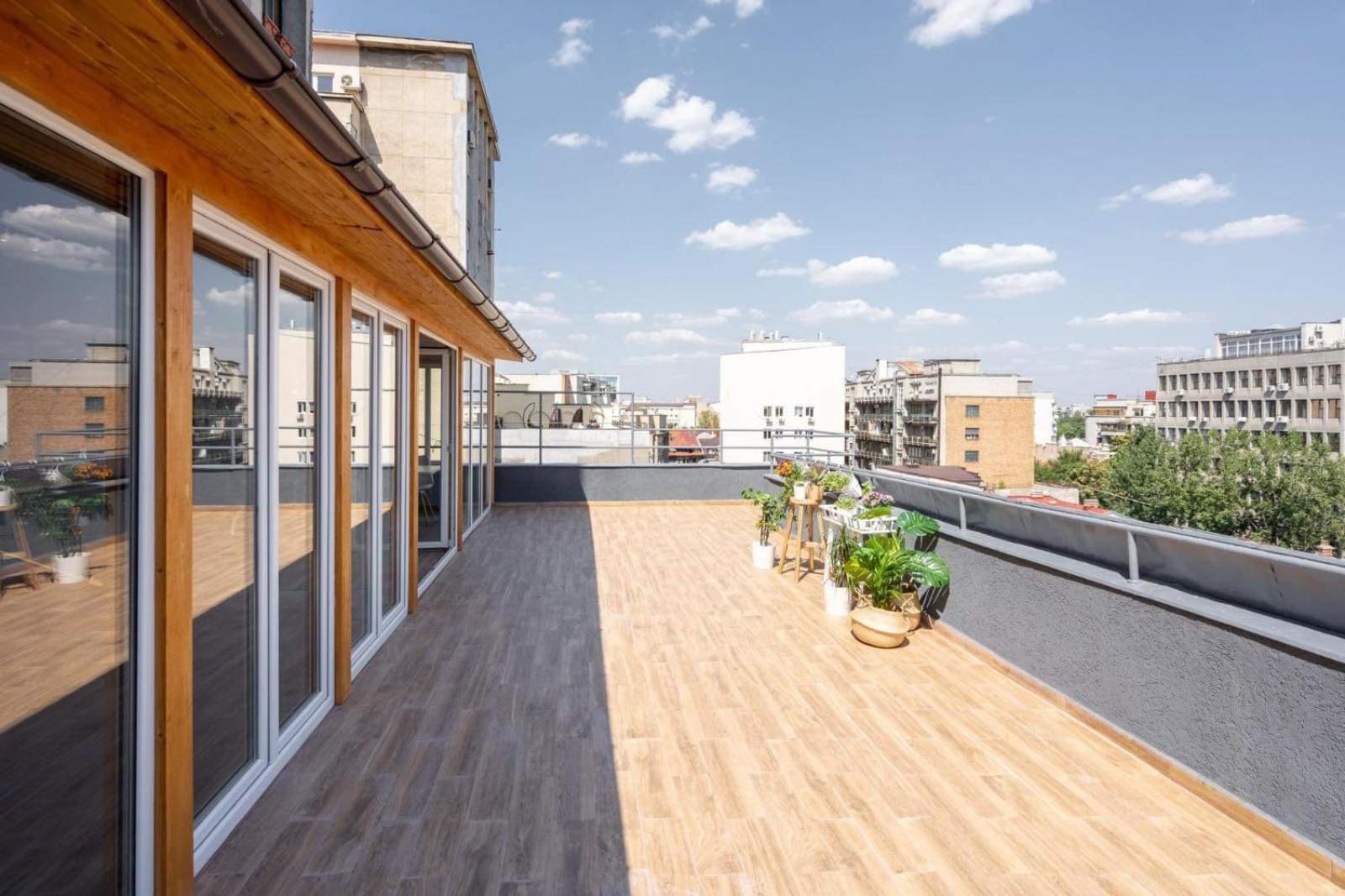 Panaromic View Penthouse In The Heart Of Bucharest
