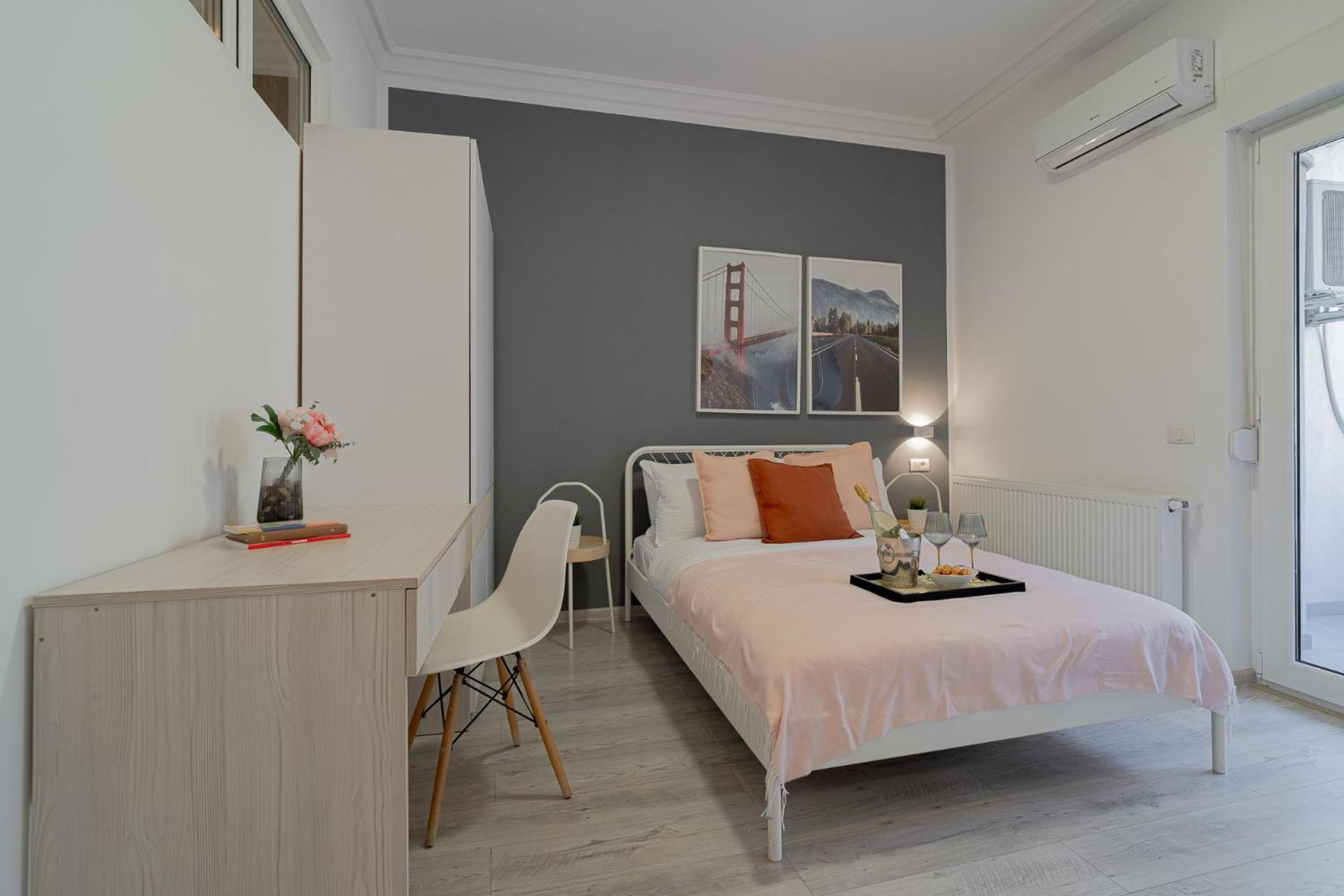 4br Sanctuary Near Cismigiu Park & Piata Universitatii Apartament