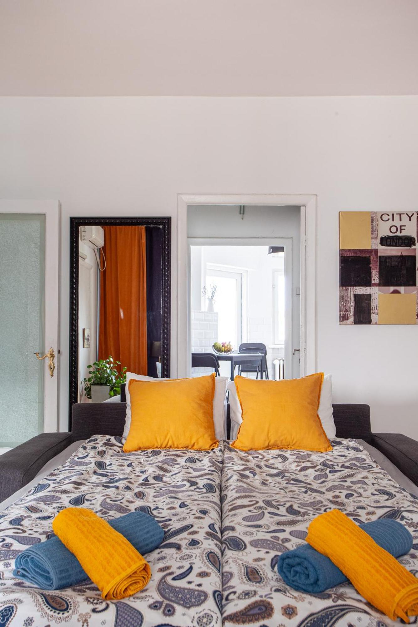 2 2 Baths Oldtown
