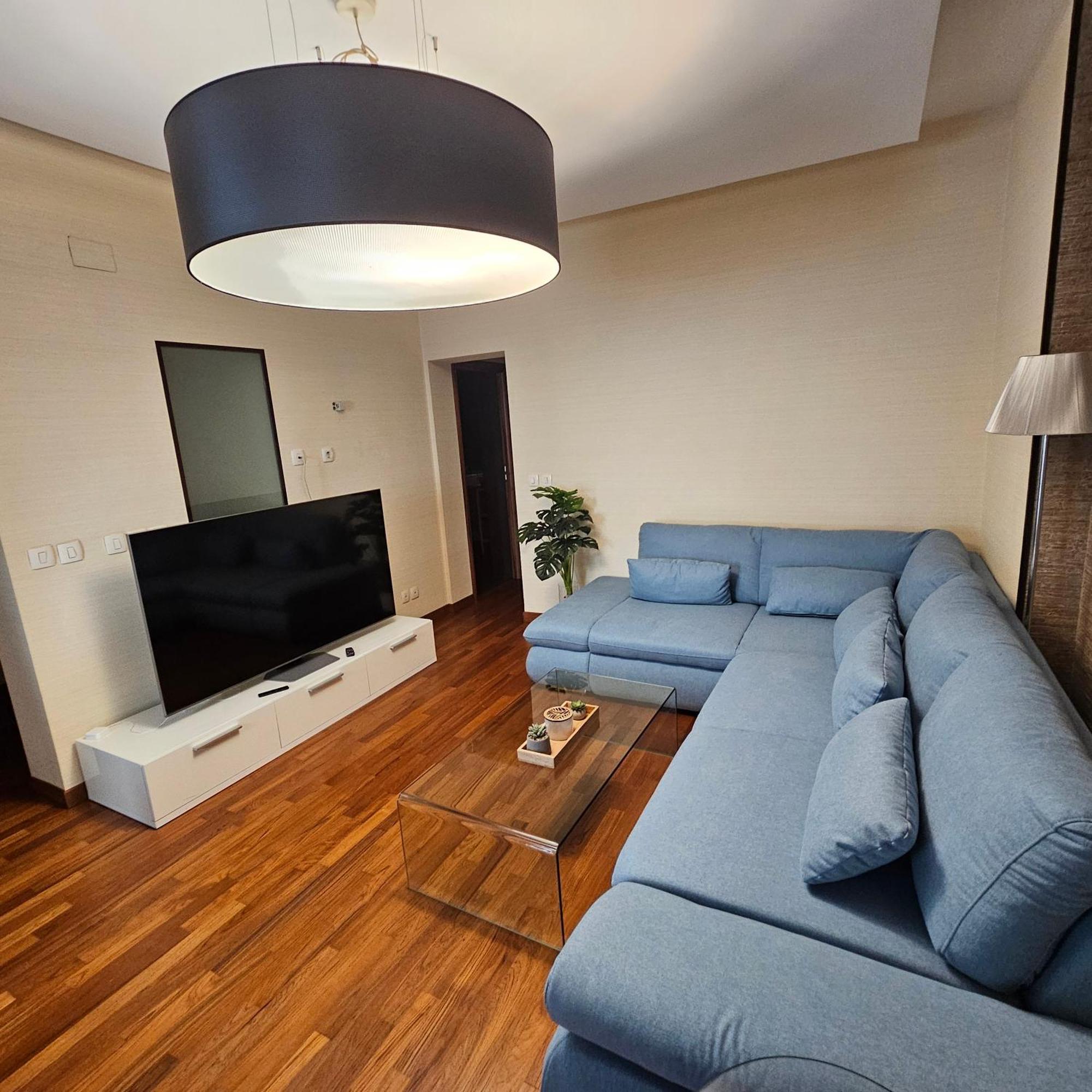 Victory's Charm - Ultra-central - By Uni88 * Bucharest