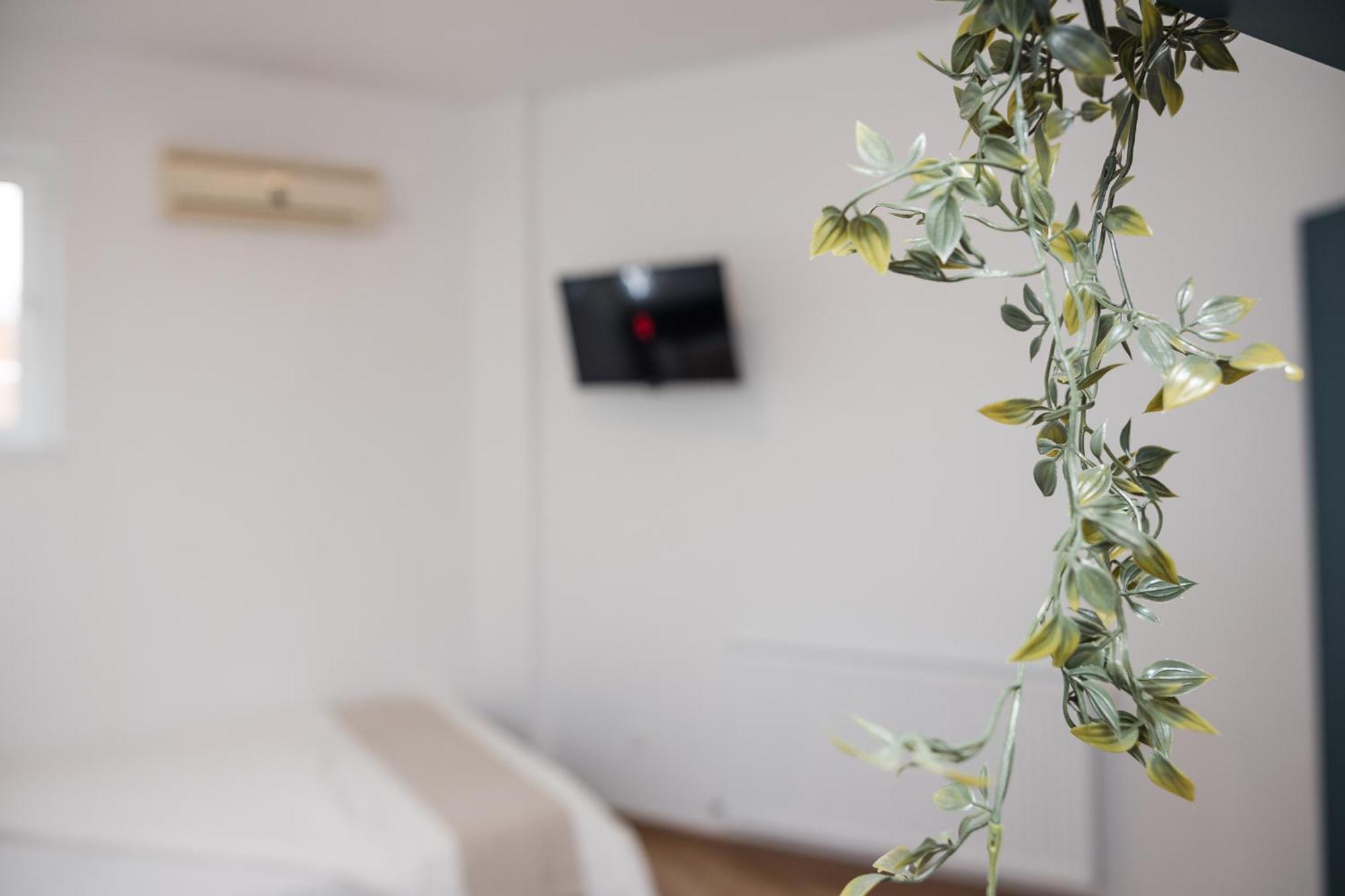 Bienvenue Studio-walking Distance To Old Town Apartamento Bucareste