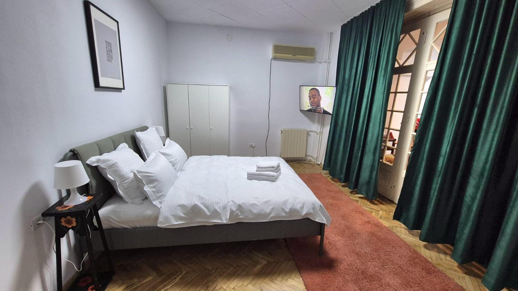 Boutique Old 2 Bucureşti