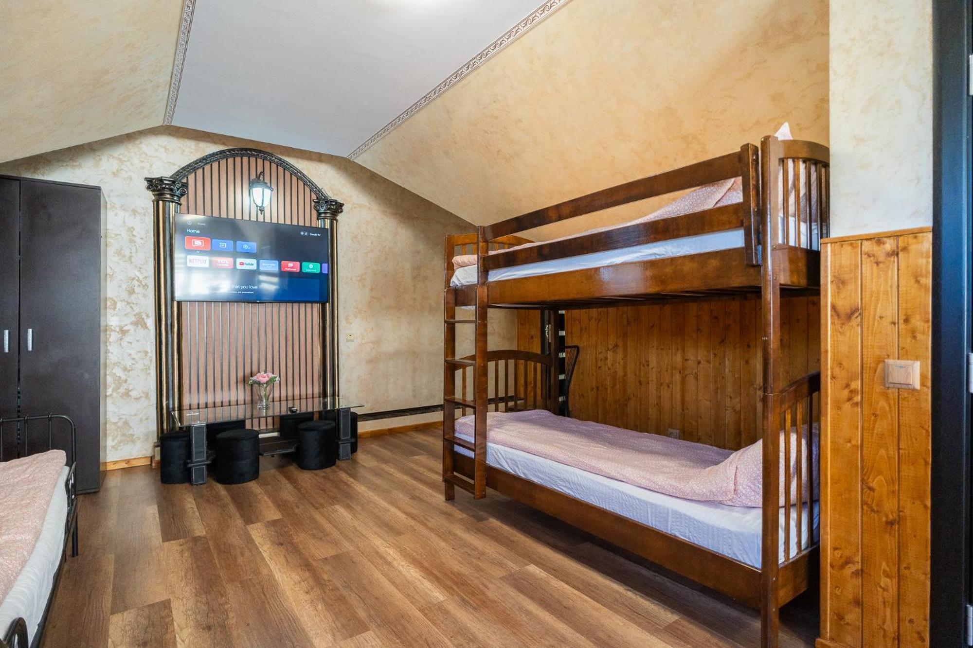 Cozy With Free Parking Close To Romexpo Bucharest