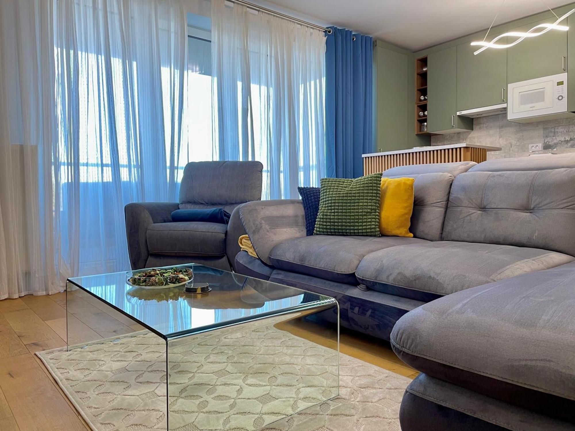 Apartment No 506 Lebada