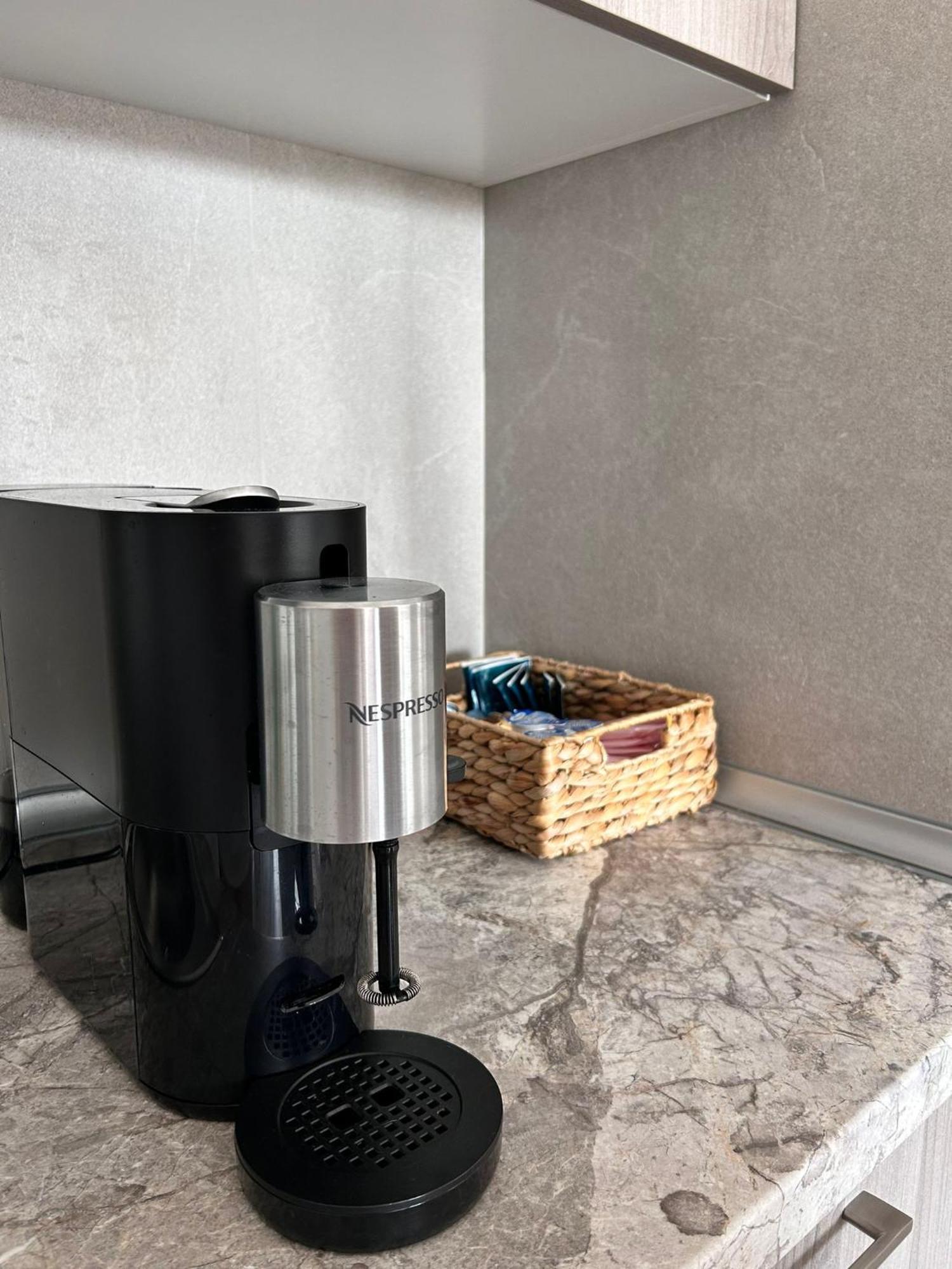 Apartment Summit *