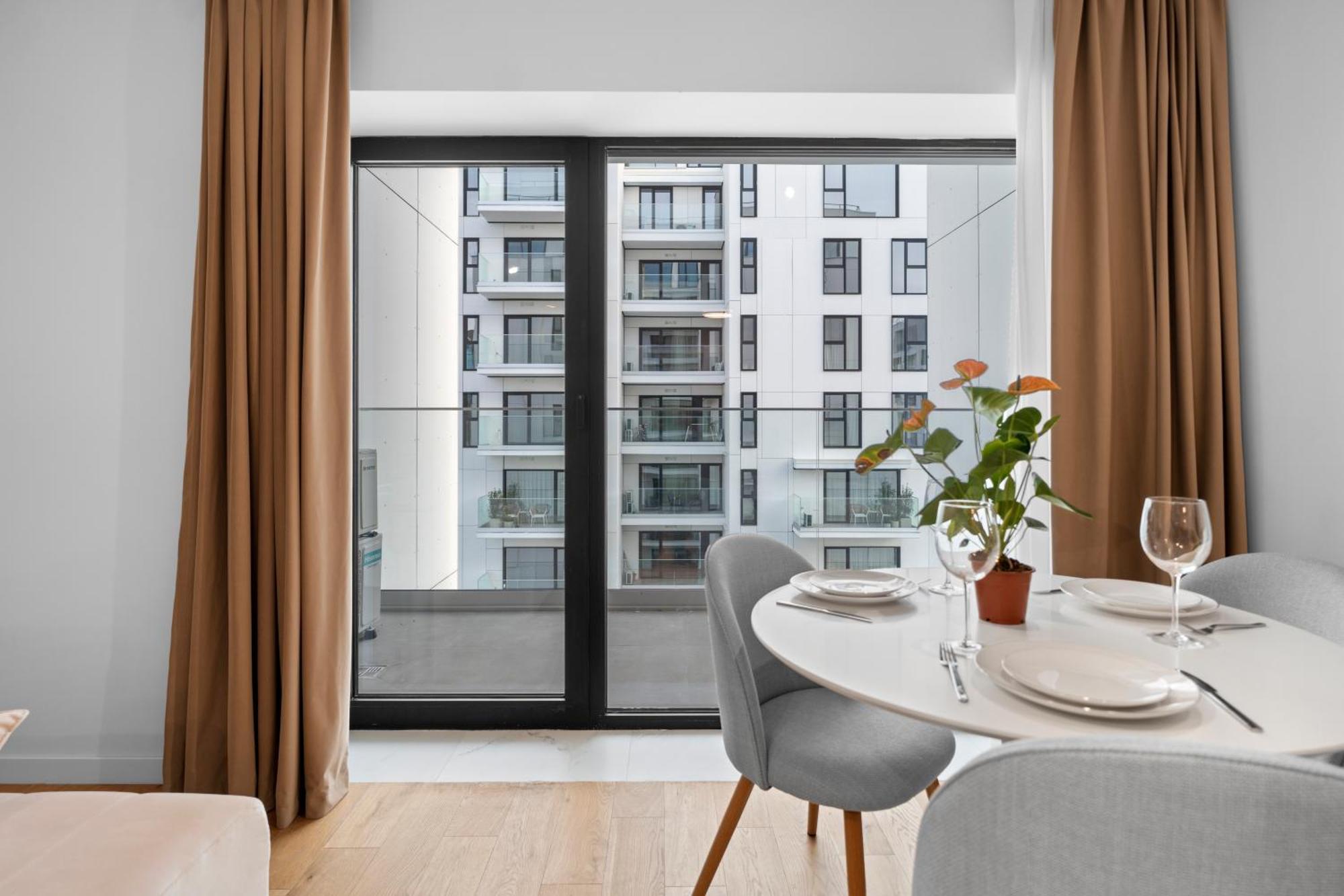 Apartment One Cotroceni - Luxurious With Balcony