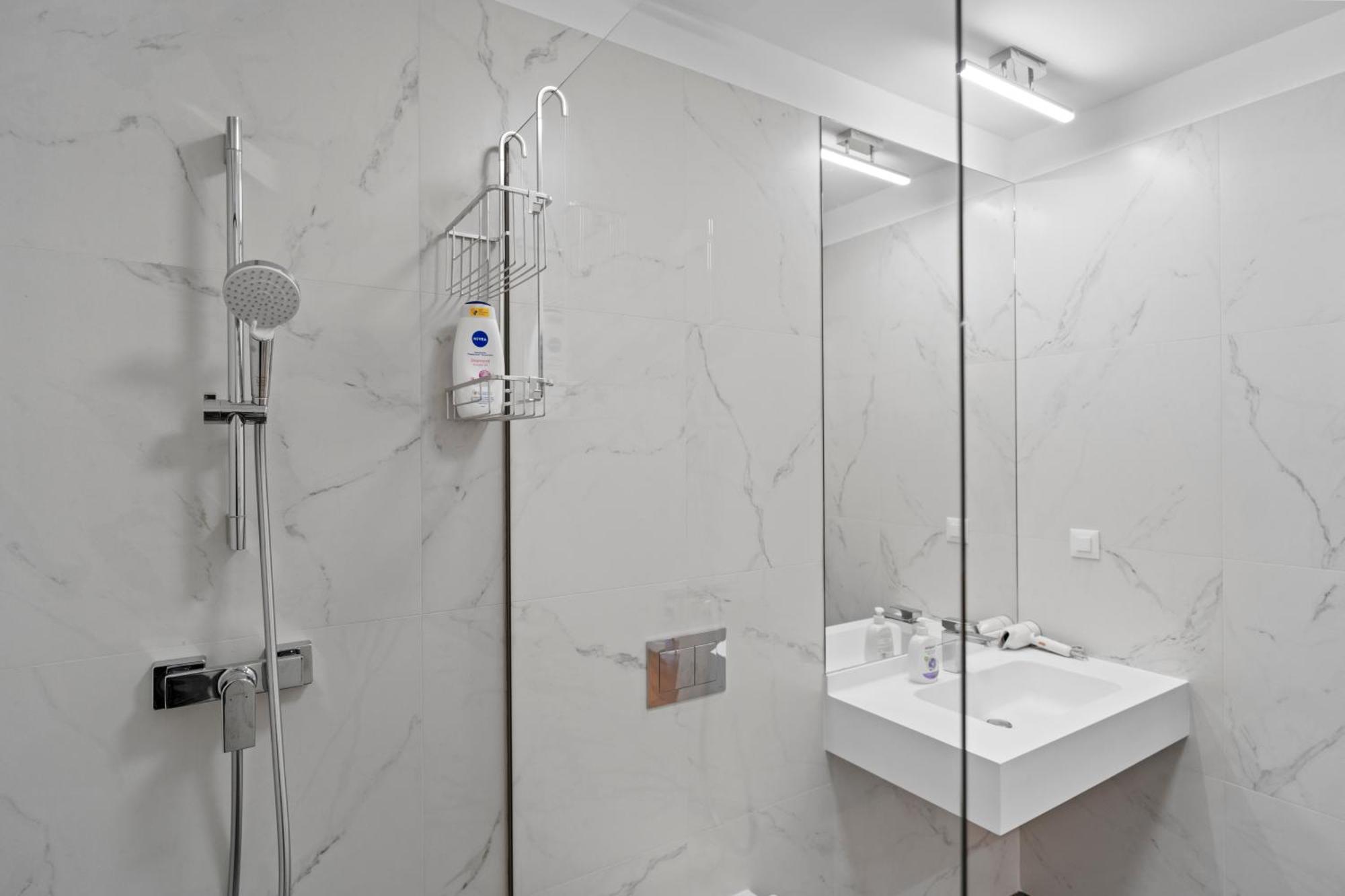 Apartment One Cotroceni - Luxurious With Balcony *