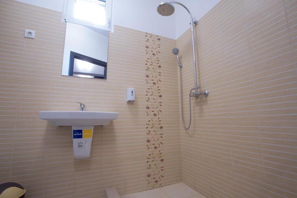 Hostel Maria - Gara De Nord