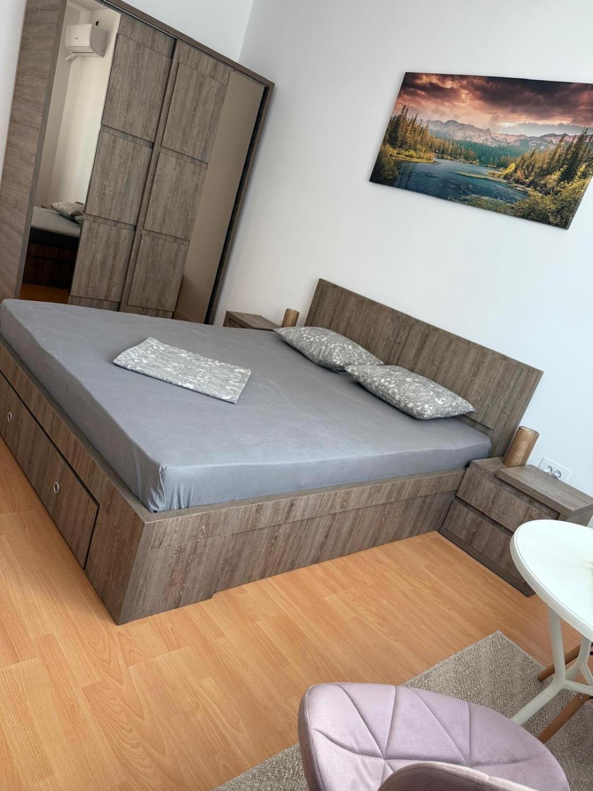 Apartament Pcs *