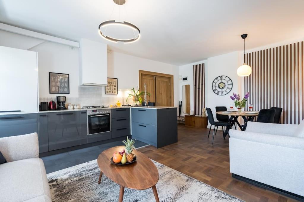 Stunning 2br - Ateneu - Center