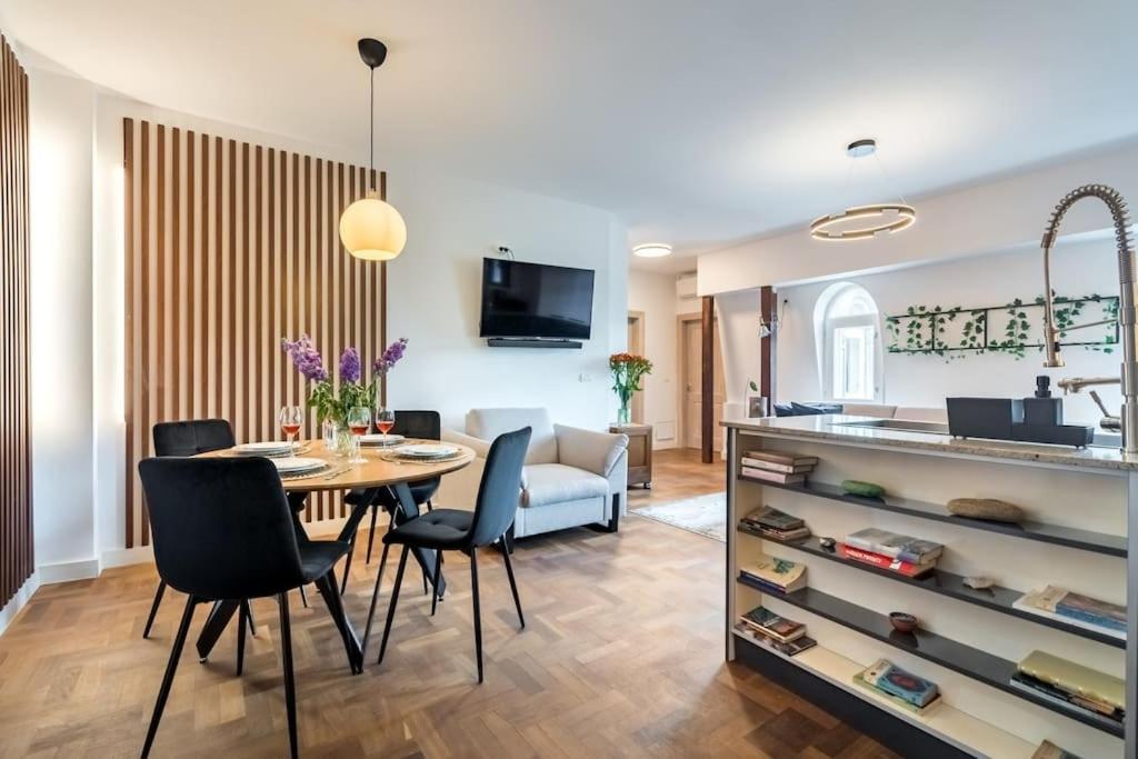 Stunning 2br - Ateneu - Center