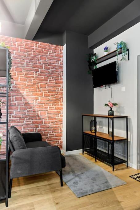 Old Town Cozy 322