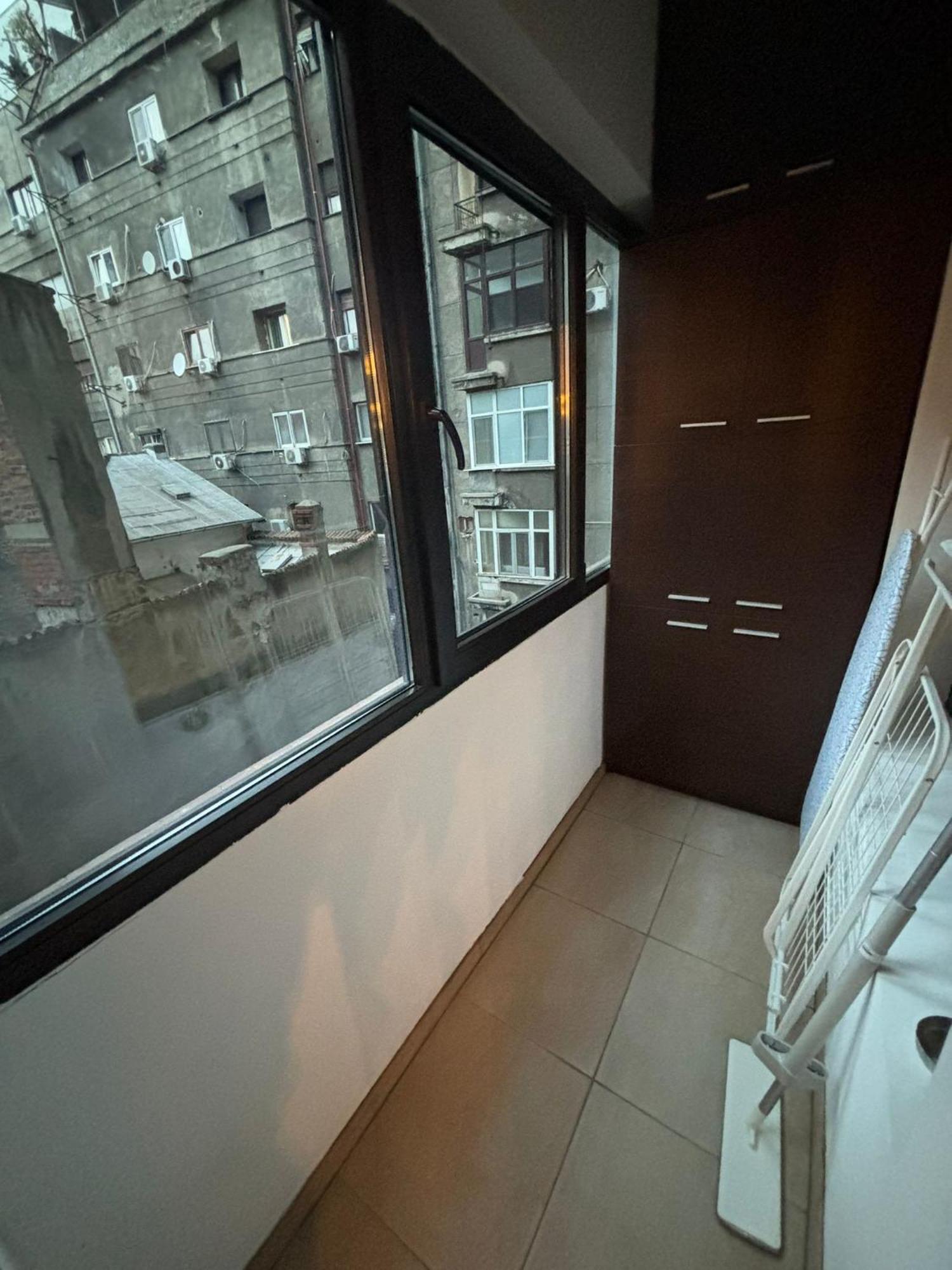 Apartment Conta