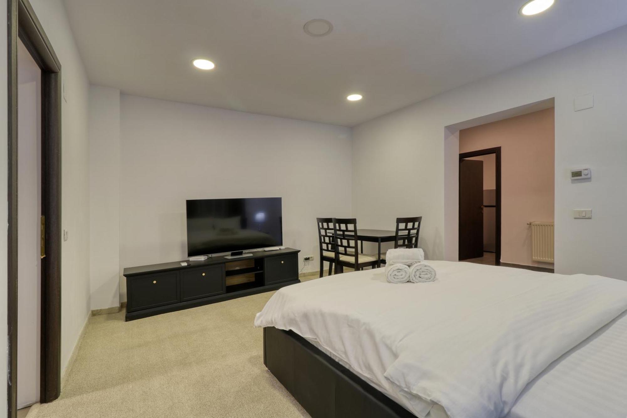 2 Hidden Gems - U Need - By Uni88 Apartment