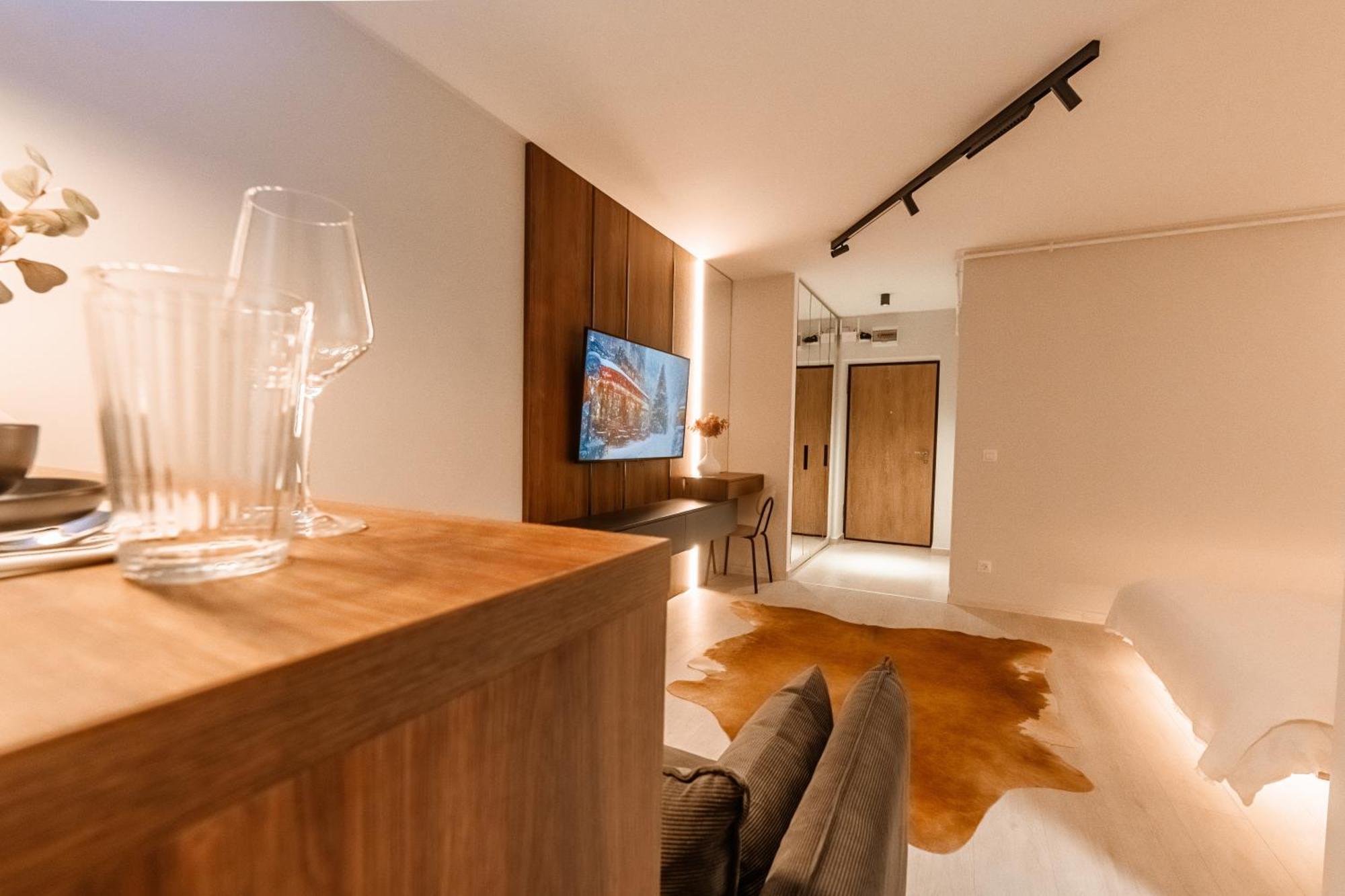 Hils Apartment