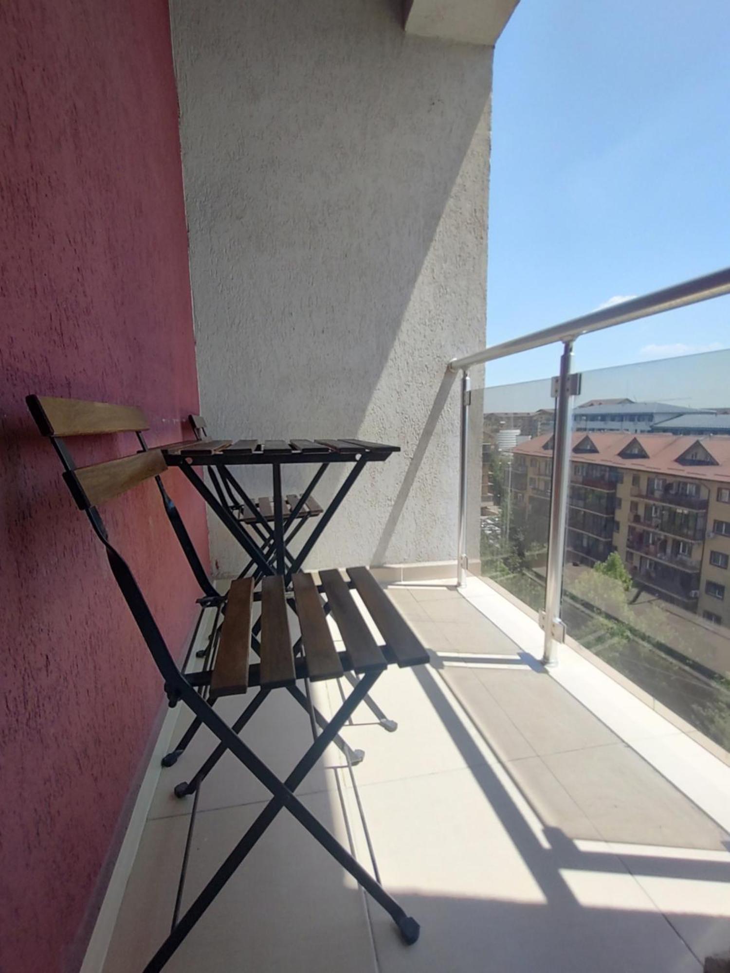 Luxury 2 Free Parking Air Conditioning Espresso Netflix Superb Modern Bright View Balcony Self Check In Militari *