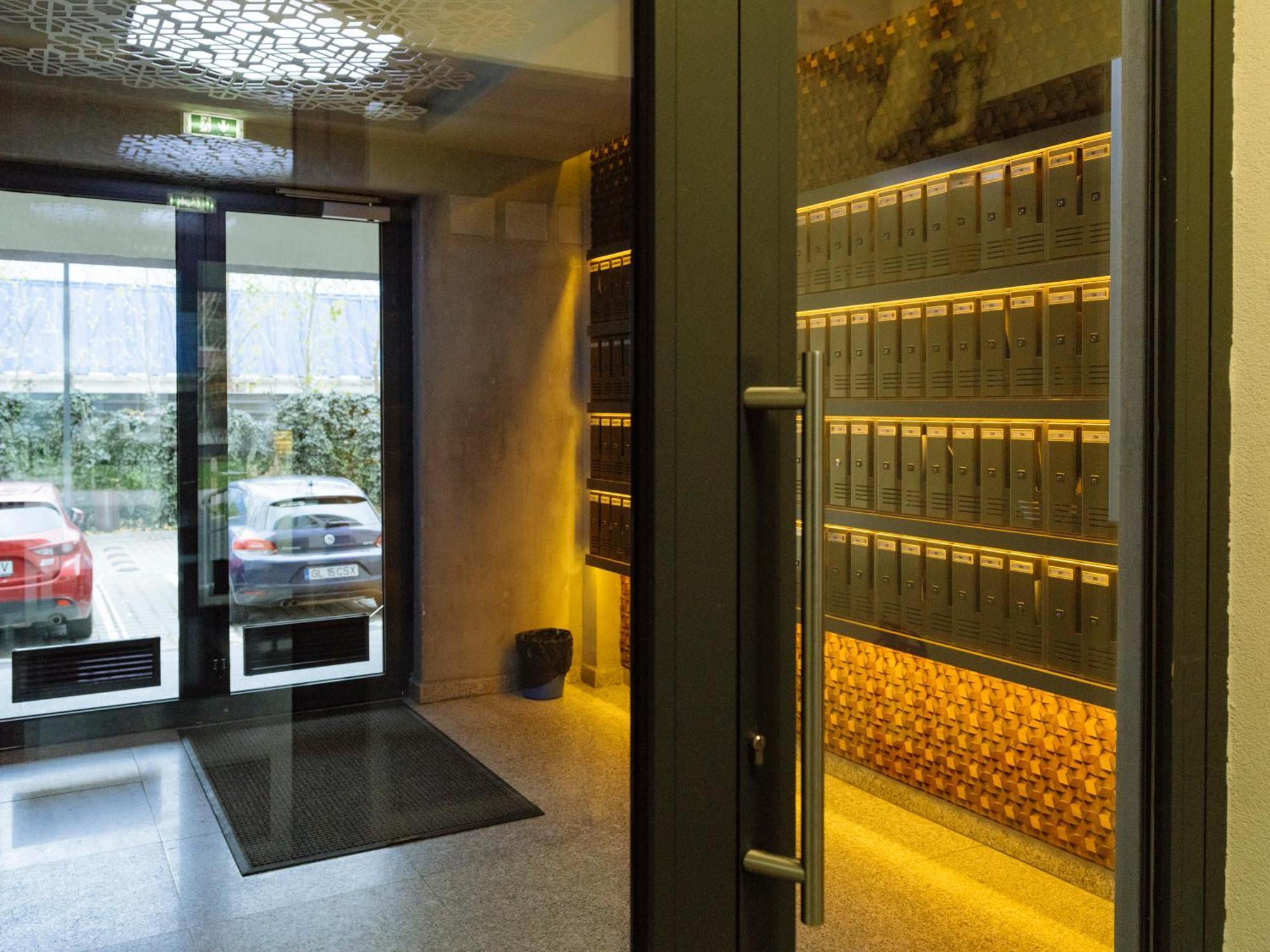 21 With Parking Lujerului * Bucharest