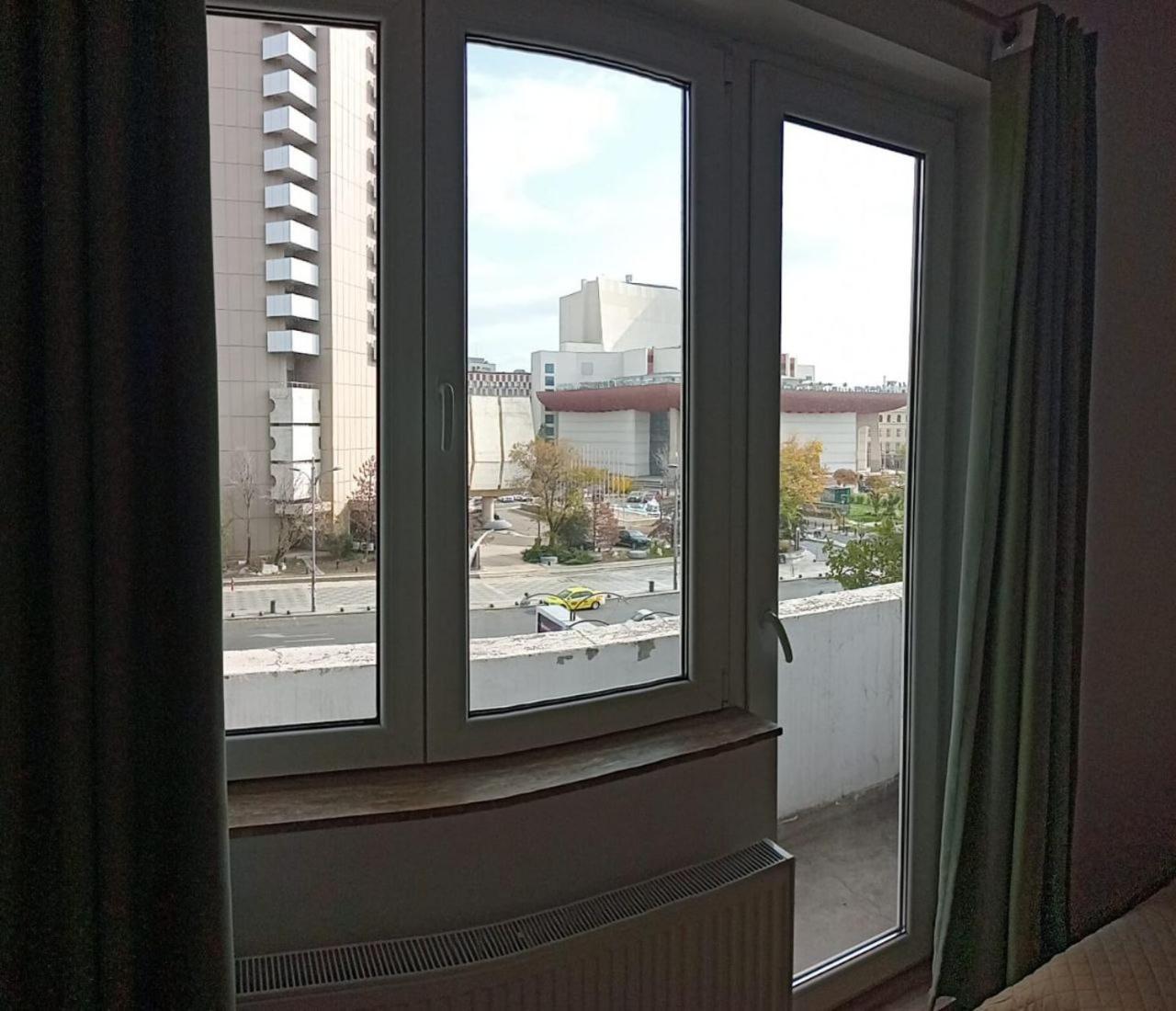 Anastasia Balcescu 1 Beautiful View Self Check In Code From 2 Pm Only Microwave Apartamento