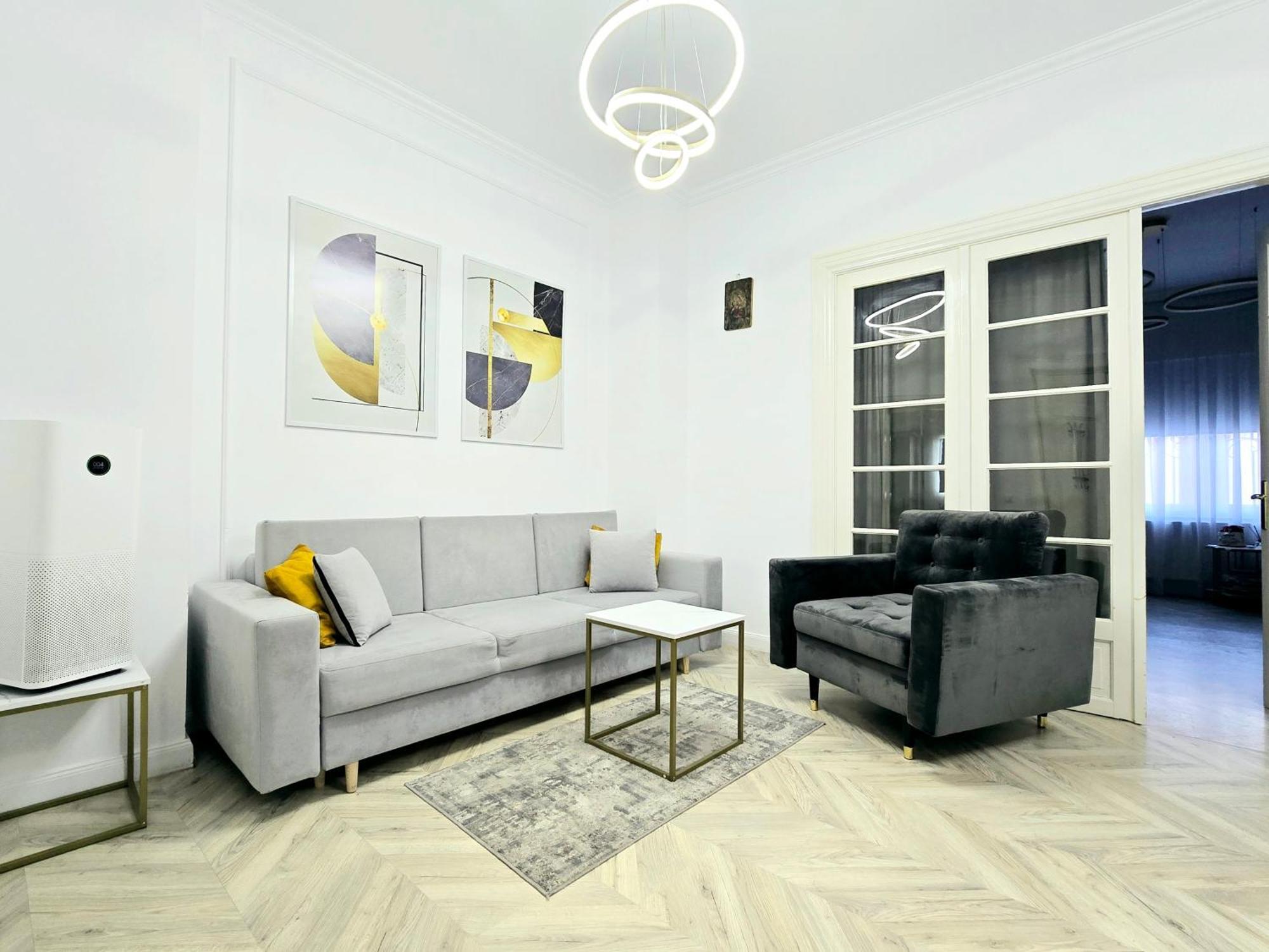 High Ceilings Garden - Parking * Bucharest