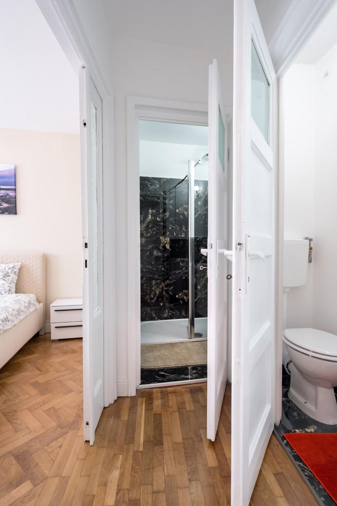 View With Private Balcony Apartment Bucharest