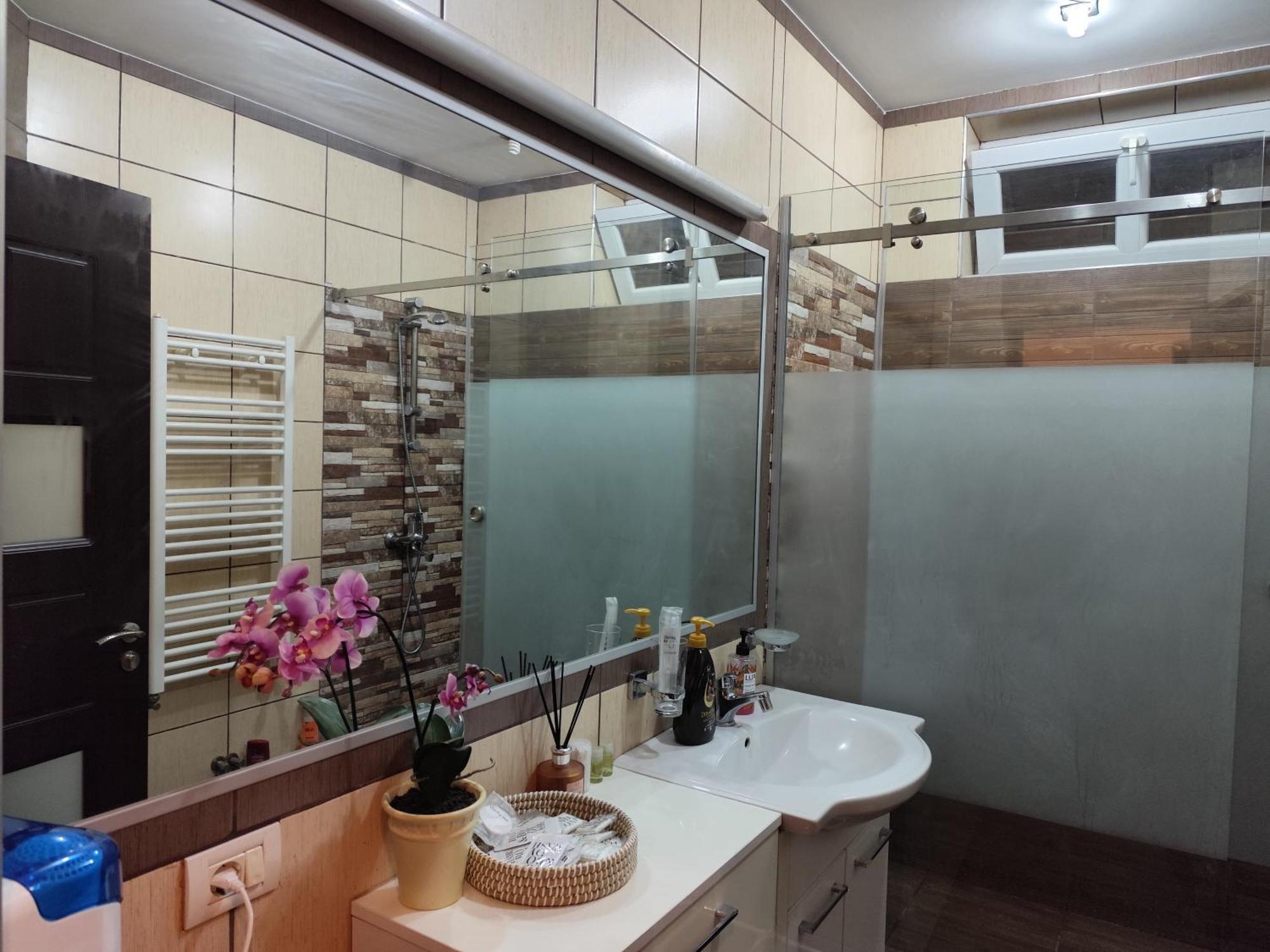 Apartment Yanis Bucharest