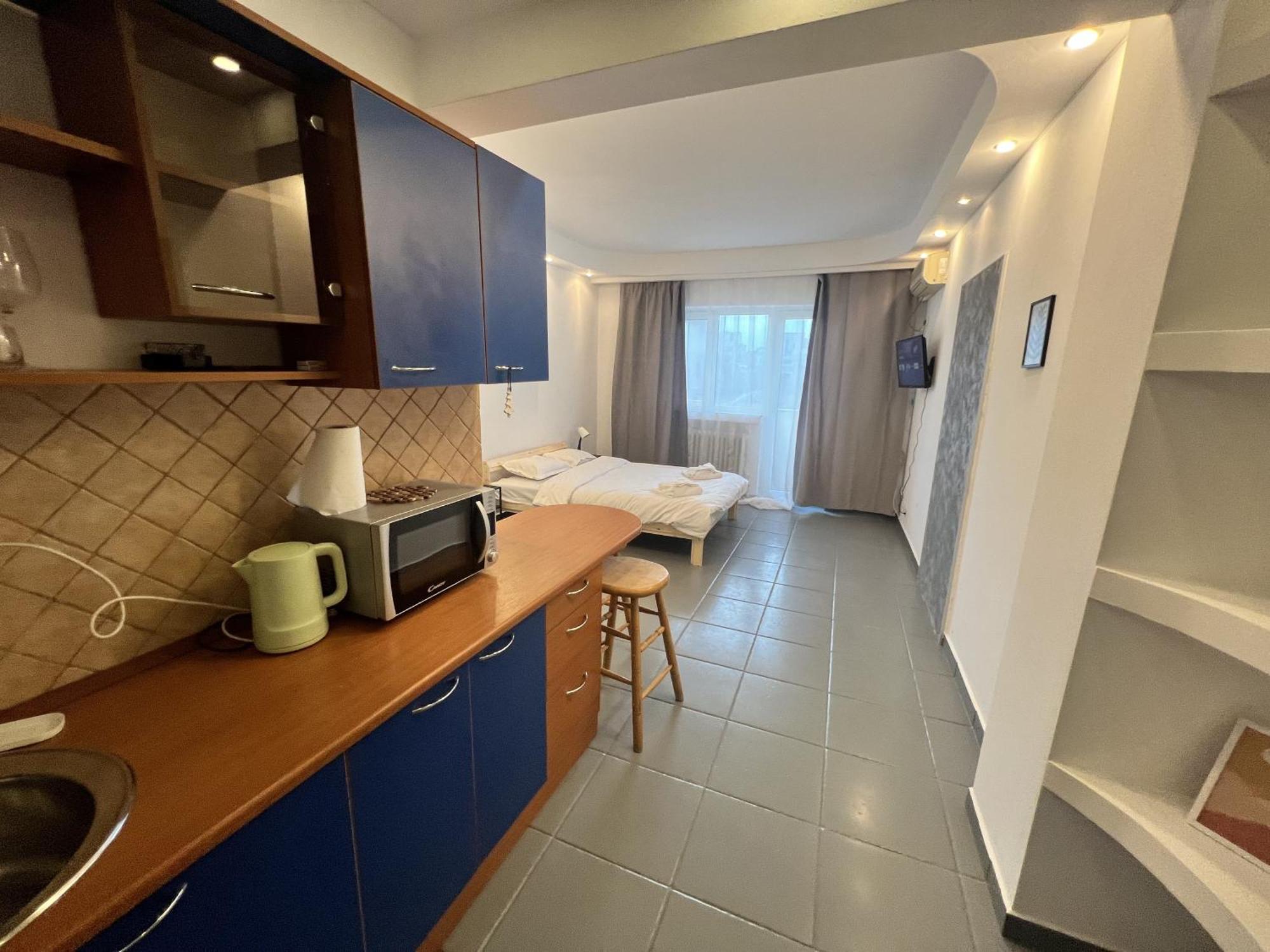 Comfy With A Balcony In A Presitigious Area *