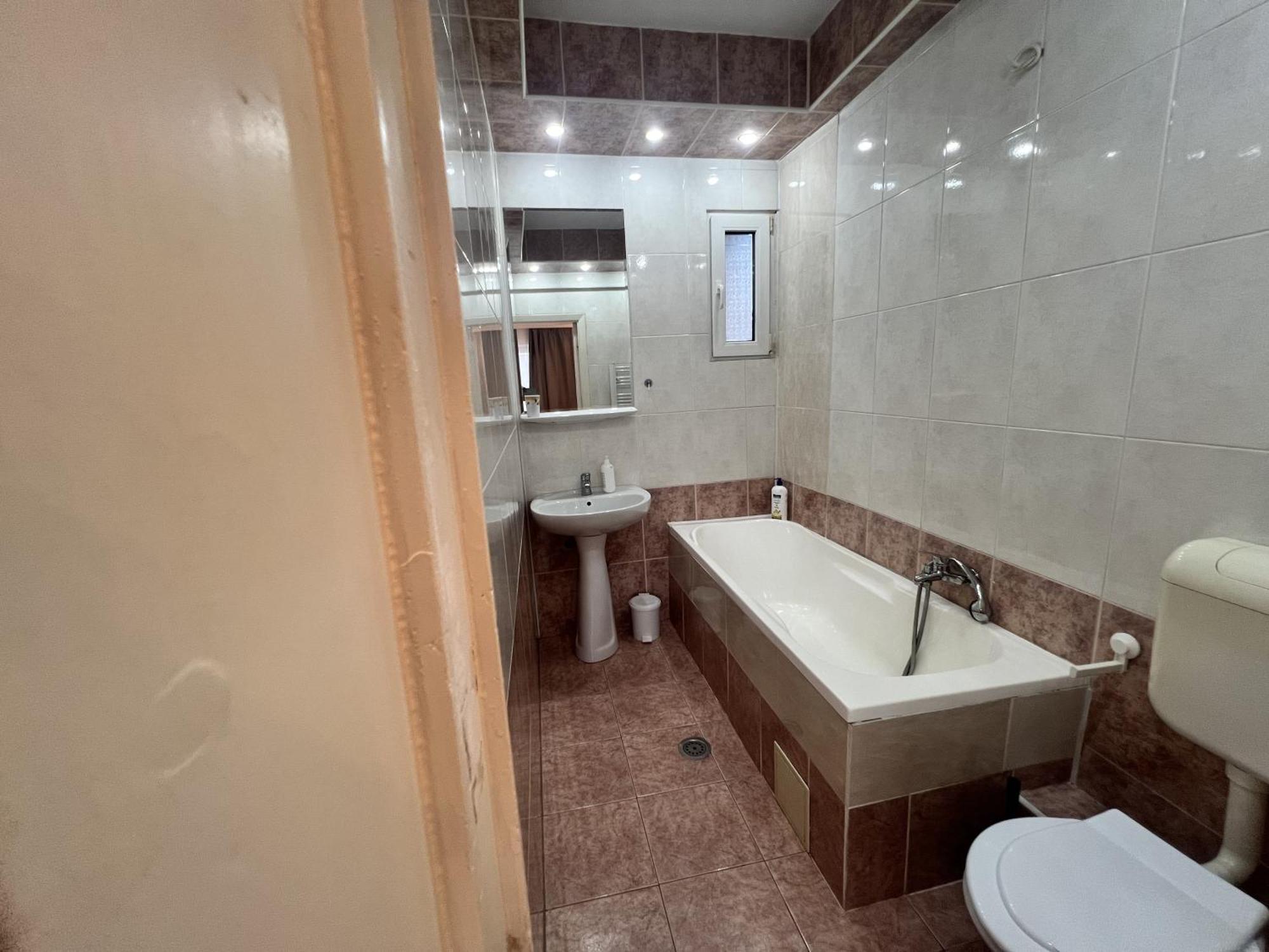 Apartment Comfy With A Balcony In A Presitigious Area *