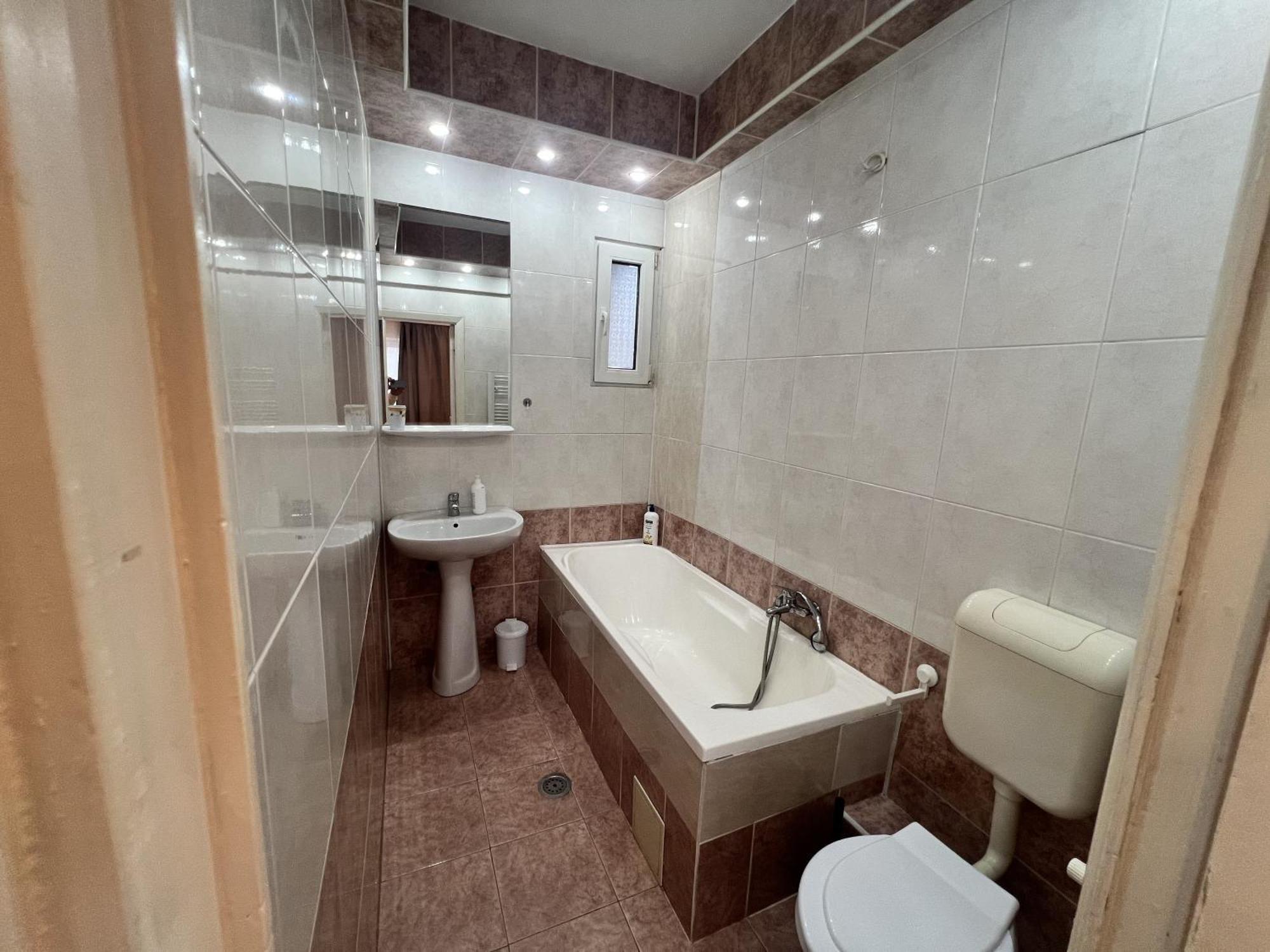 Apartment Comfy With A Balcony In A Presitigious Area Bucharest