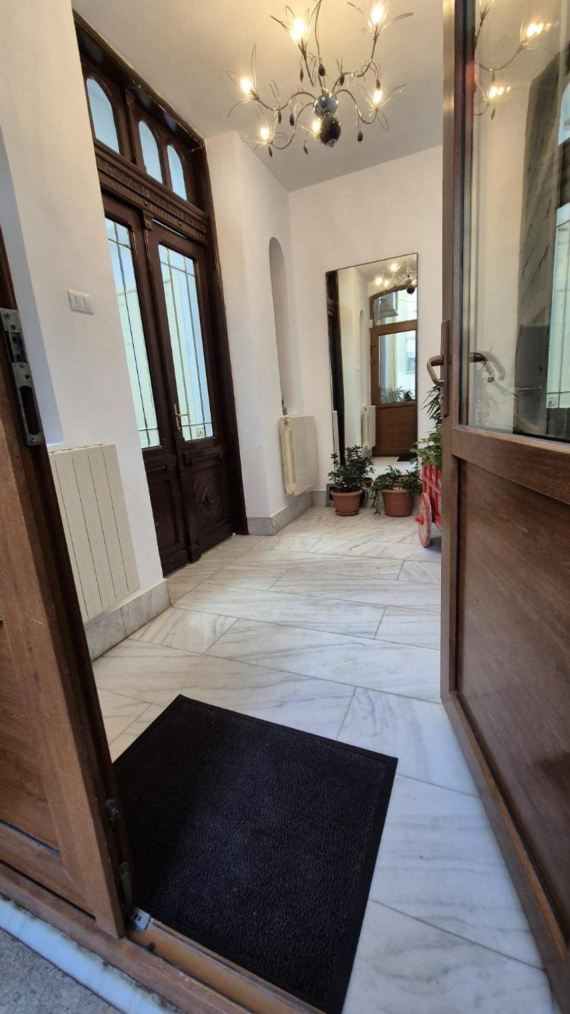 Boutique Old 2 Bucureşti