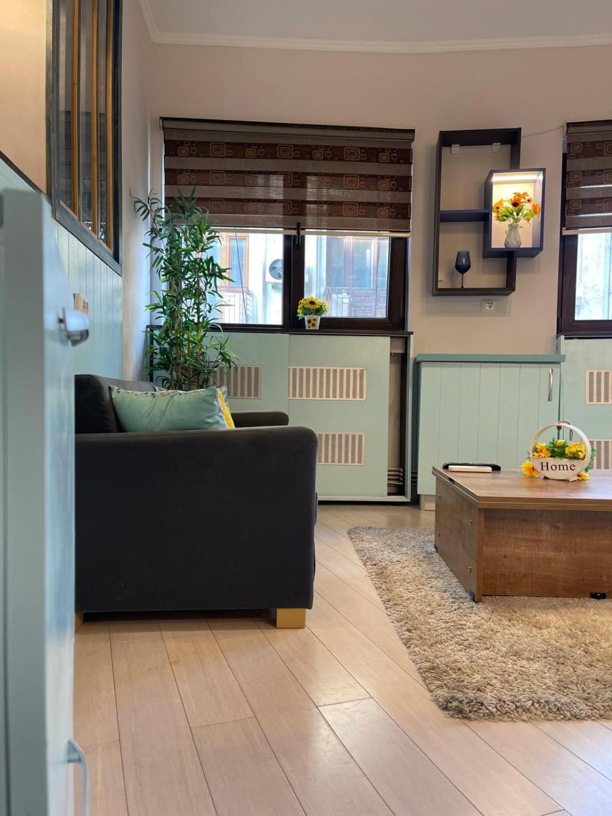 Gogh Old Apartment *