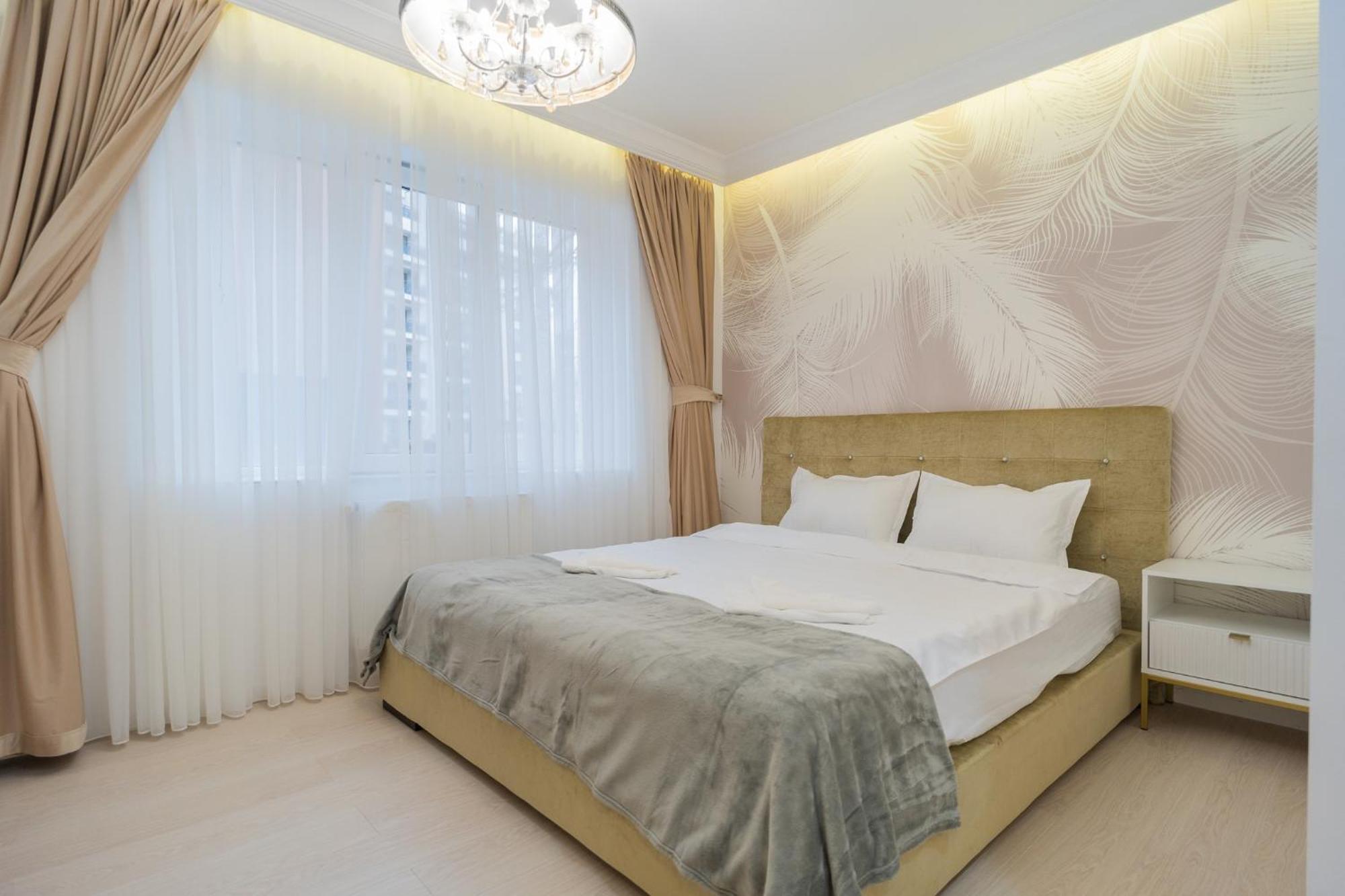 Luxurious With Swimming Pool - Herastrau Park