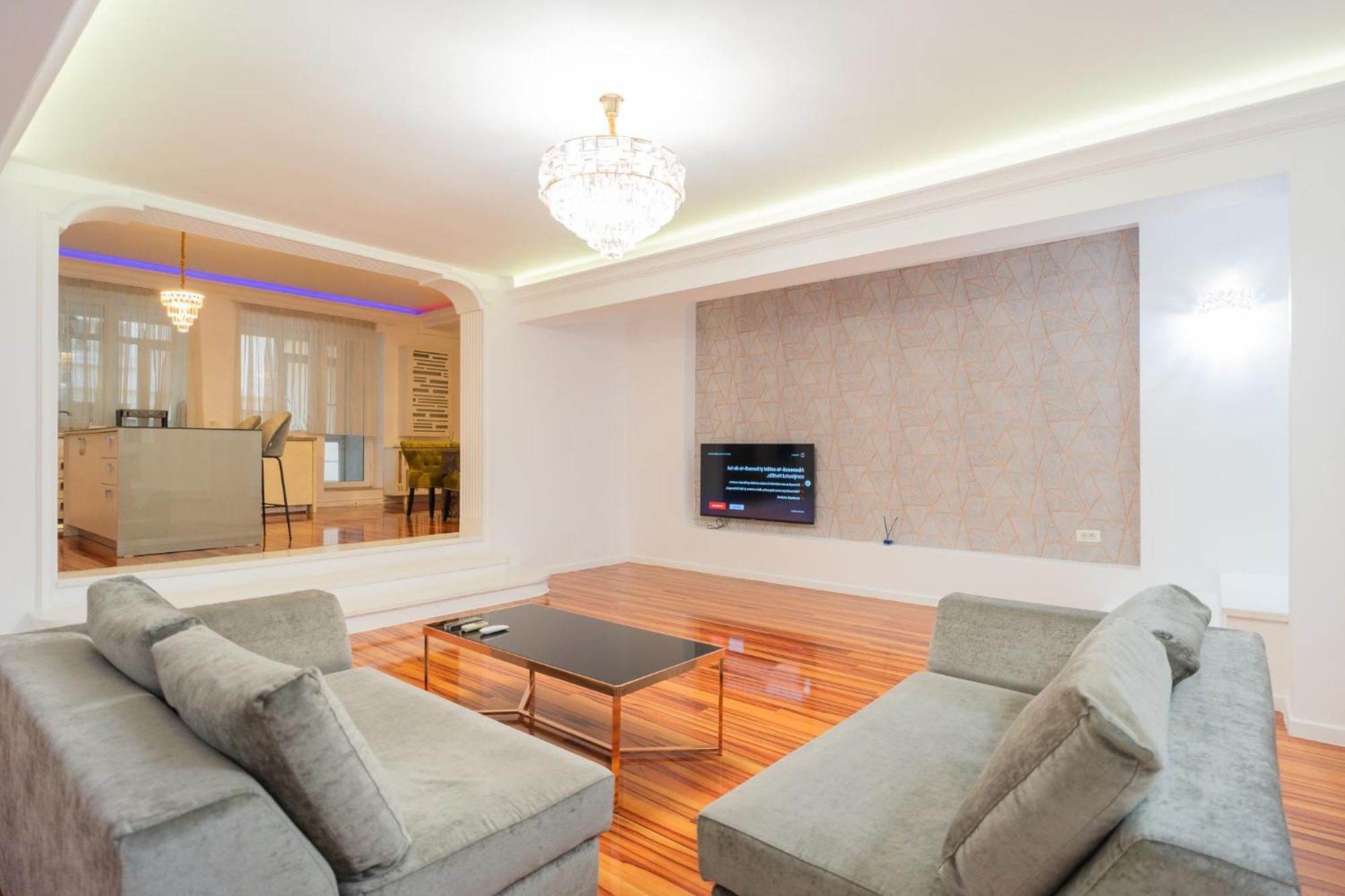 Apartment Luxurious With Swimming Pool - Herastrau Park *