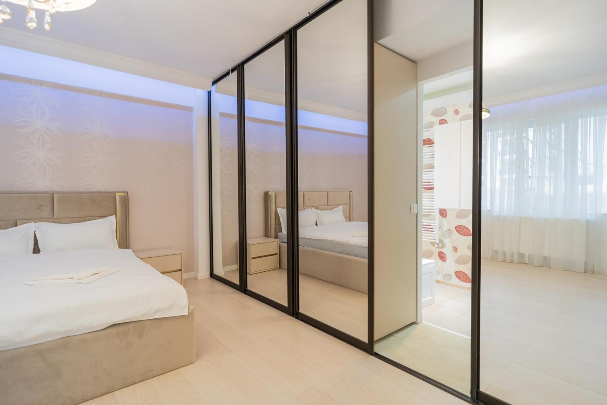 Luxurious With Swimming Pool - Herastrau Park Apartment *
