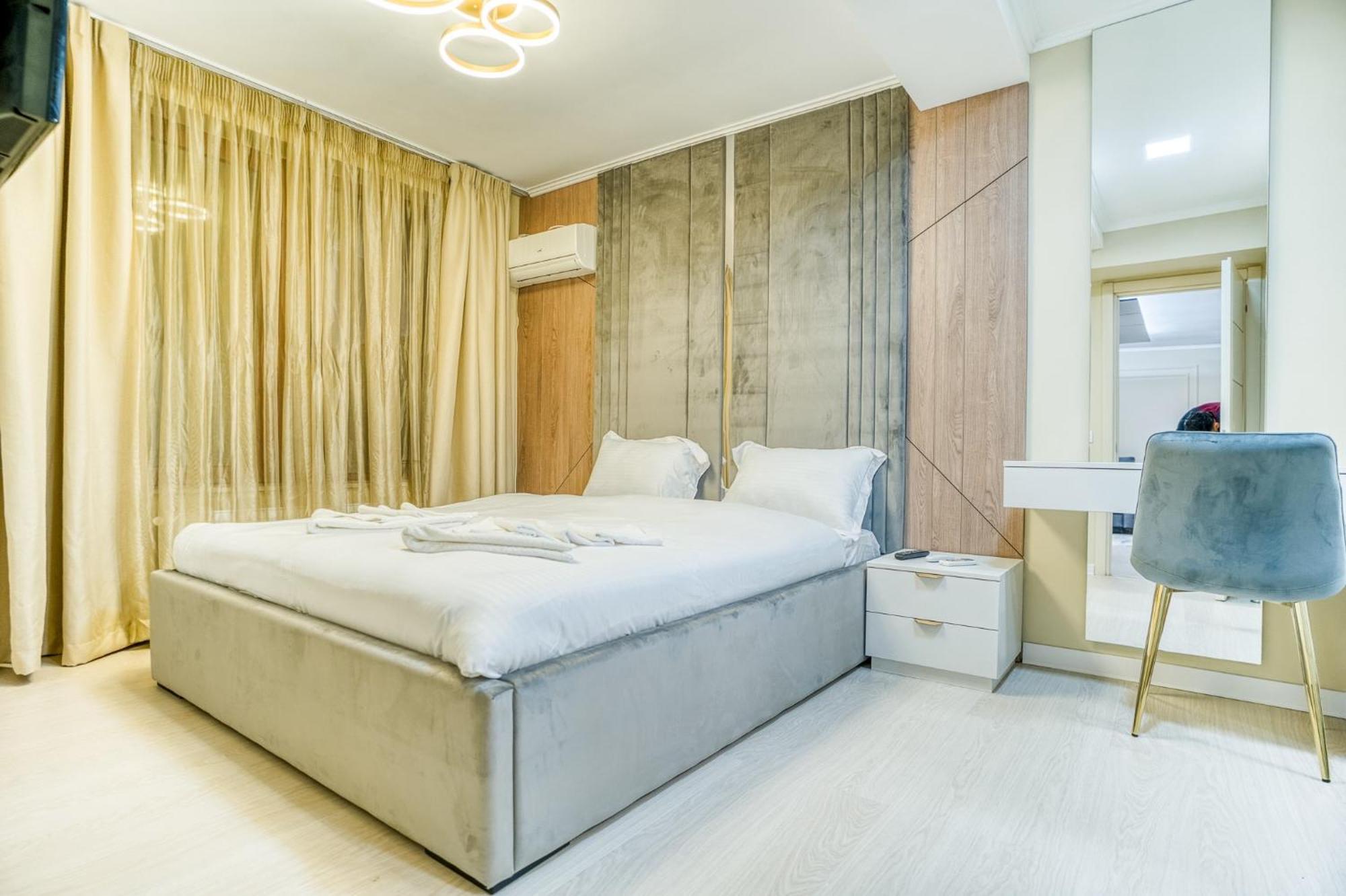 Luxurious With Swimming Pool - Herastrau Park * Bucharest