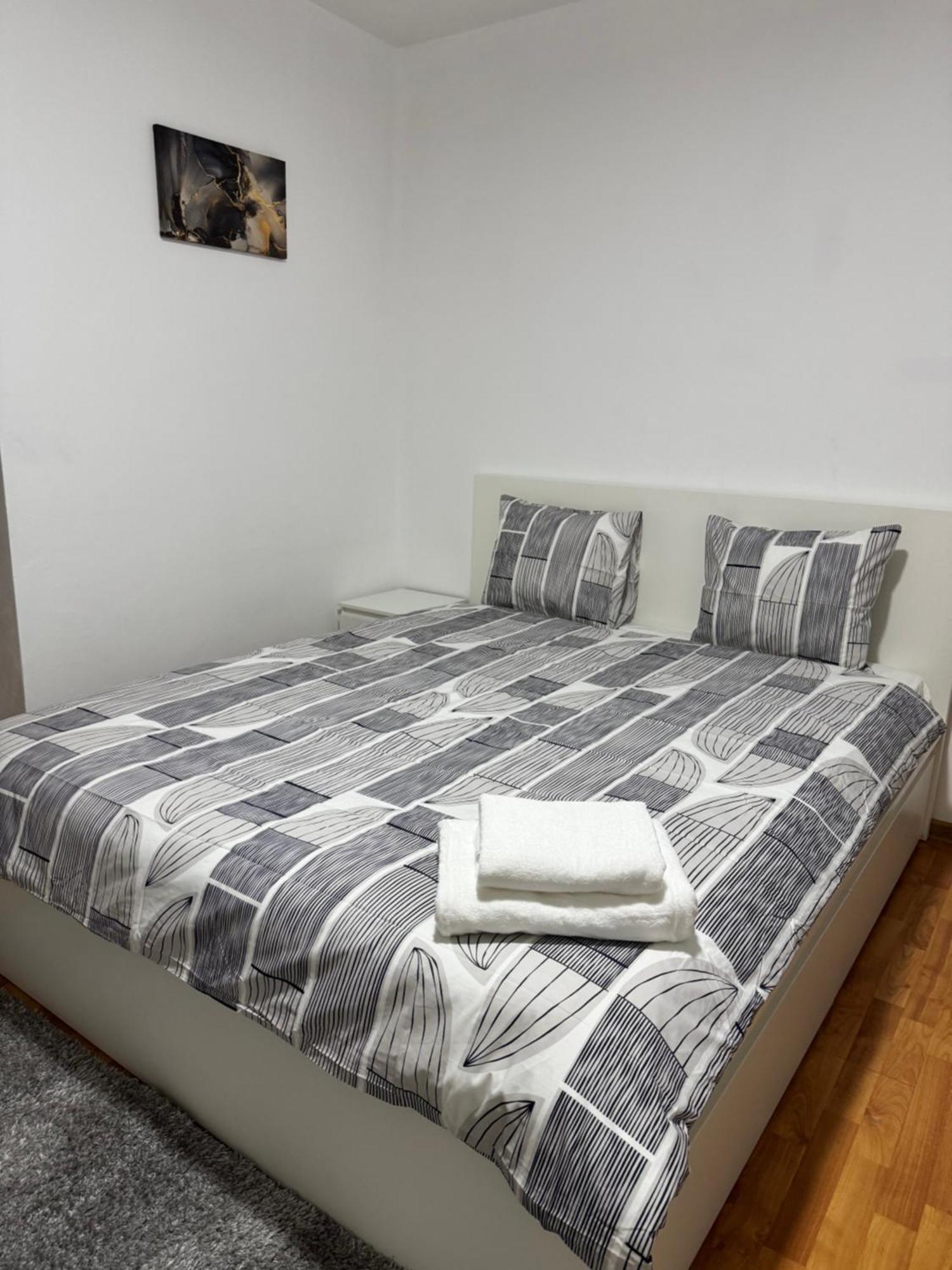 National Stadium Aparment *