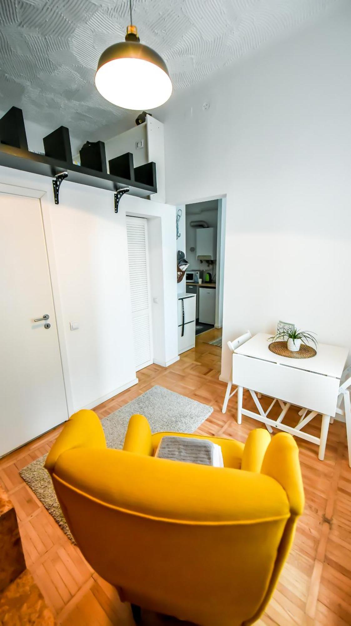 Architectural Gem With Modern Flair Double Old Town Apartment *