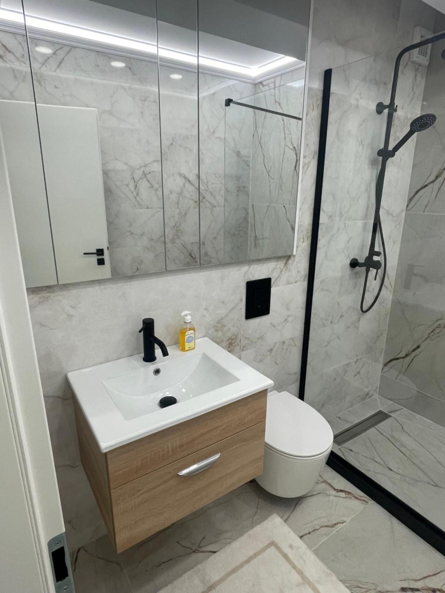 Apartament 3 Baneasa Volo Apartment