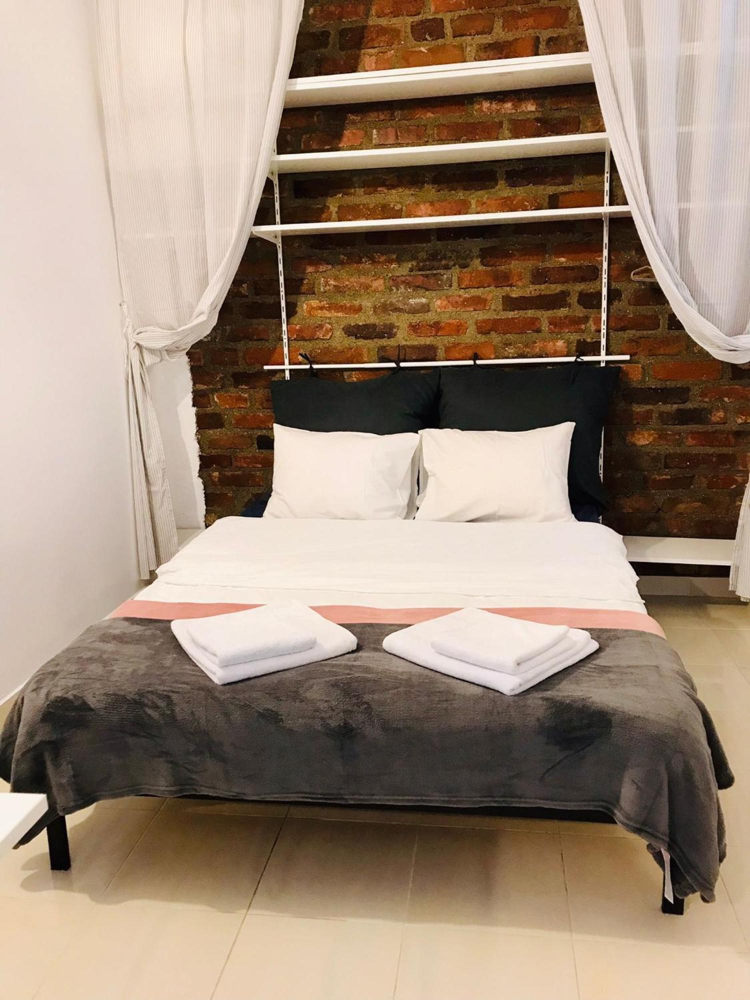 Amos Homes Bucharest