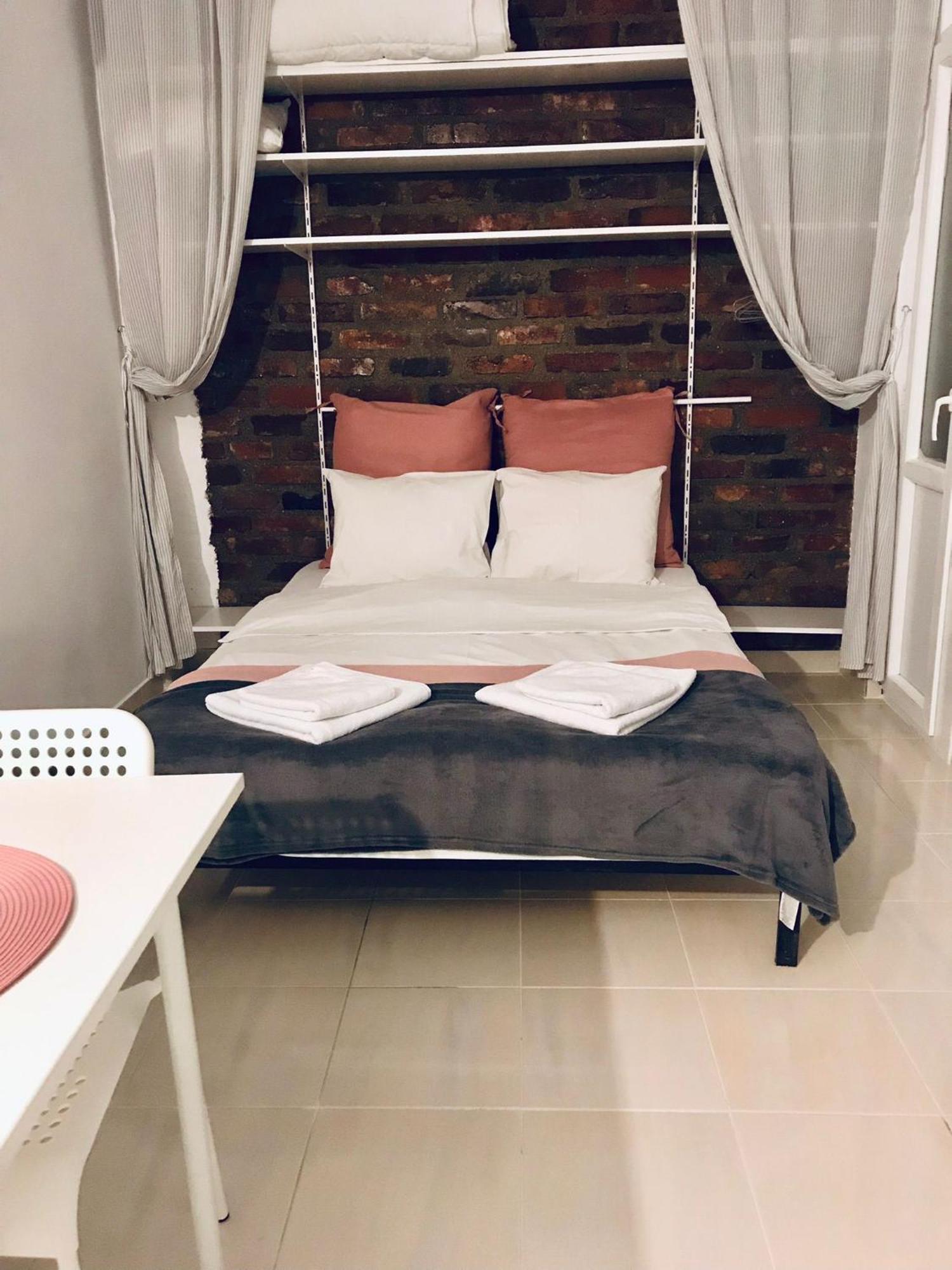 Guest house Amos Homes Bucharest