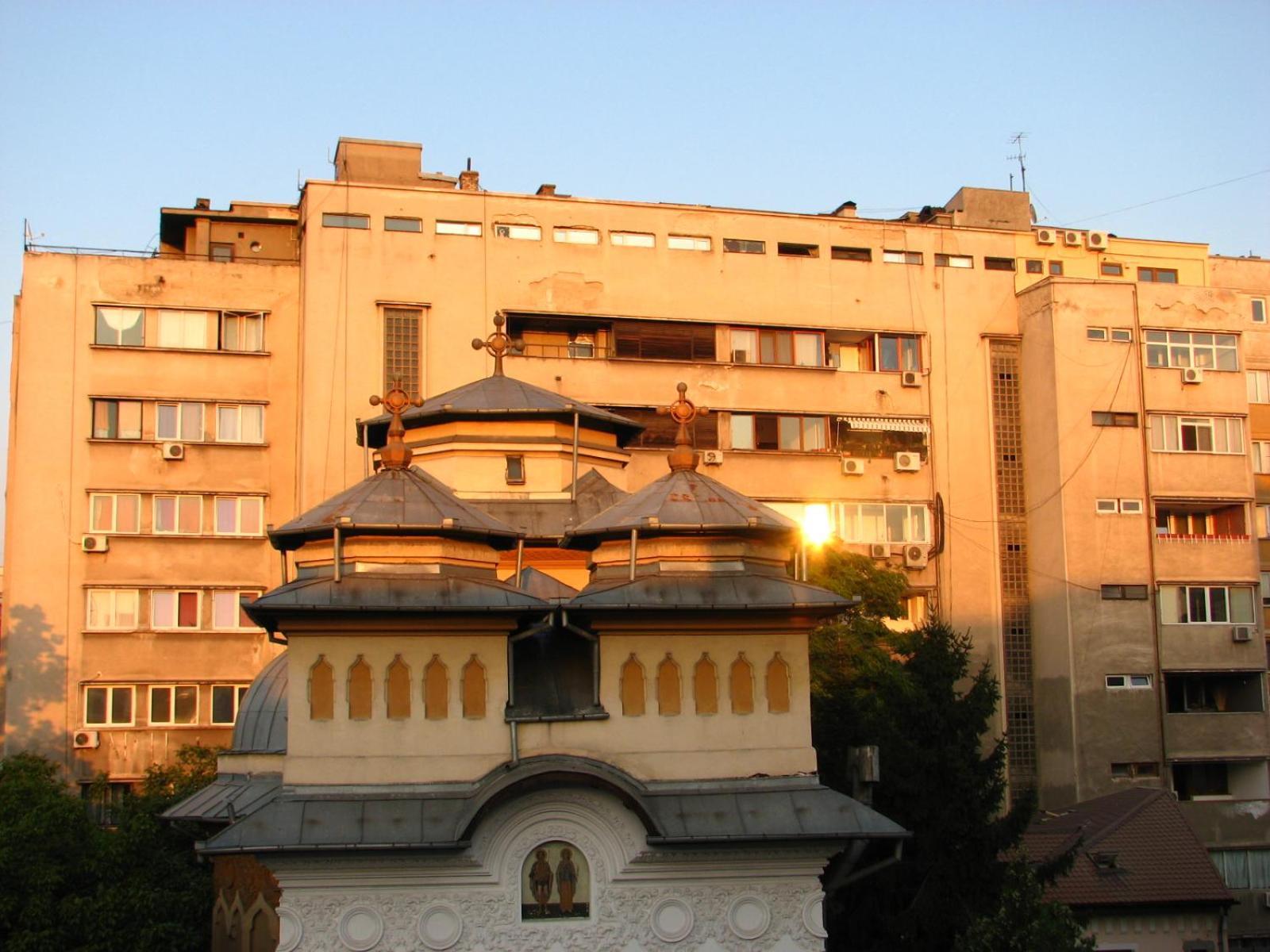 Class Apartment