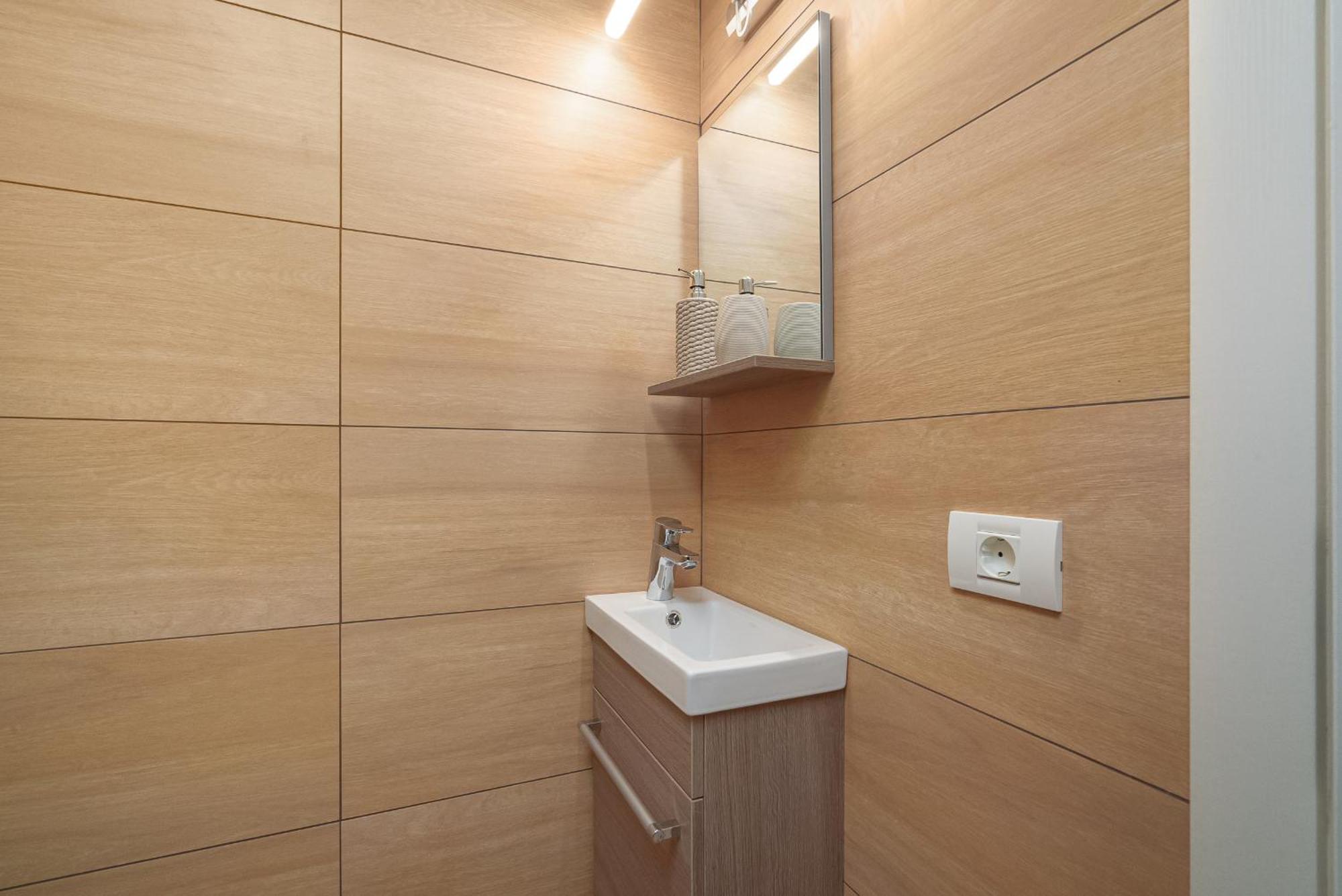 Spacious 3br Retreat In *