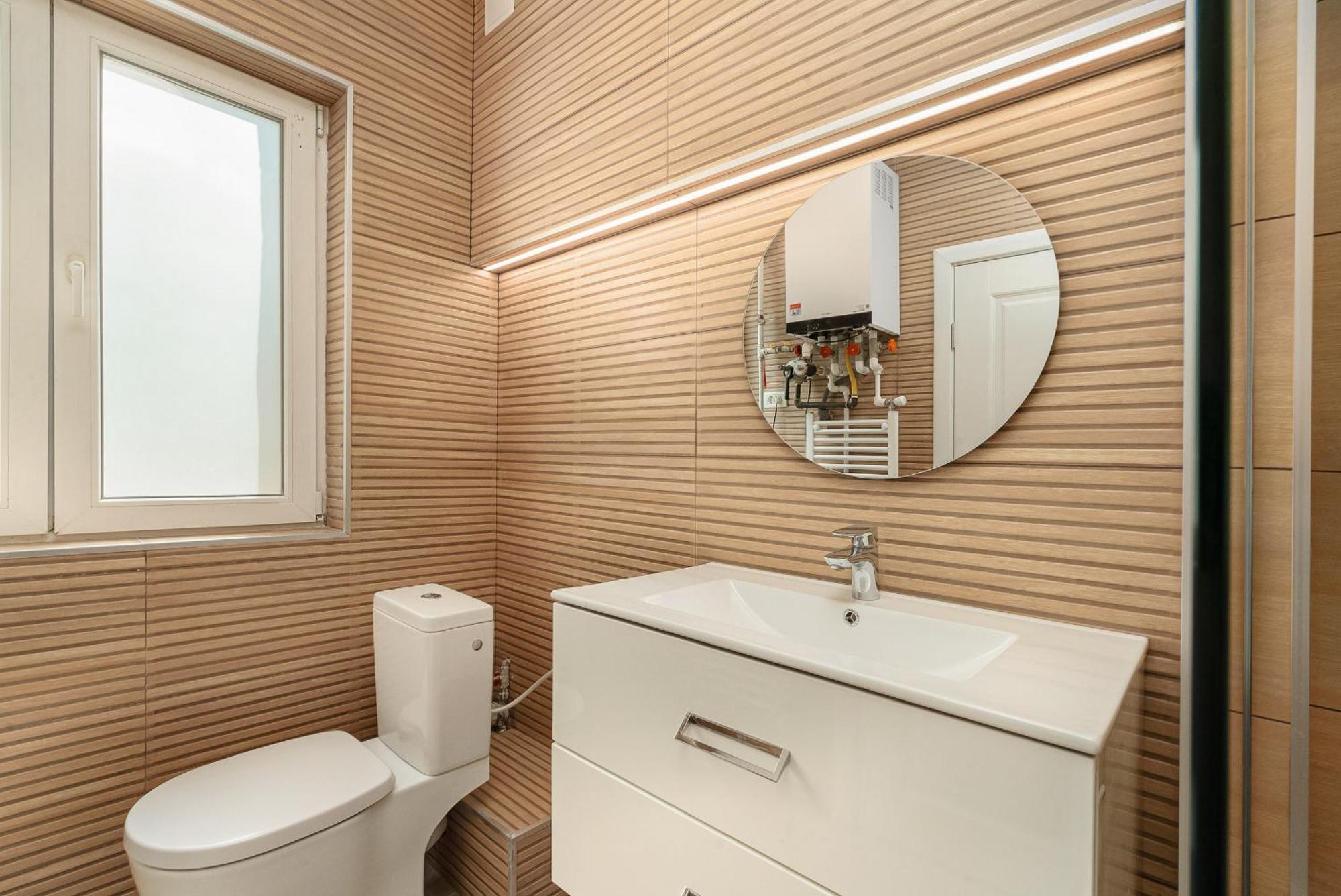 Spacious 3br Retreat In Bucharest