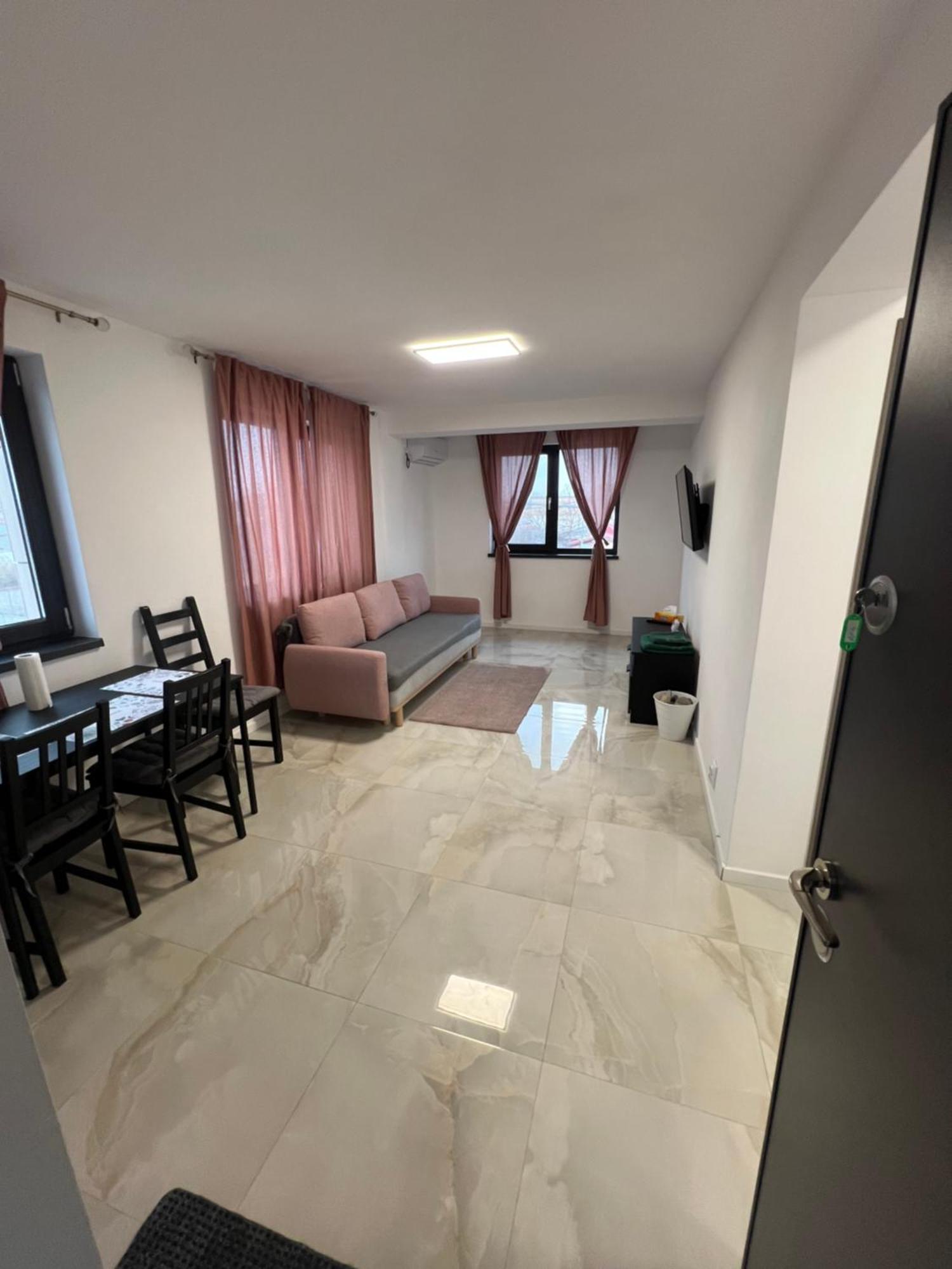 Apartament Everest 33 Ap 4 Bucureşti