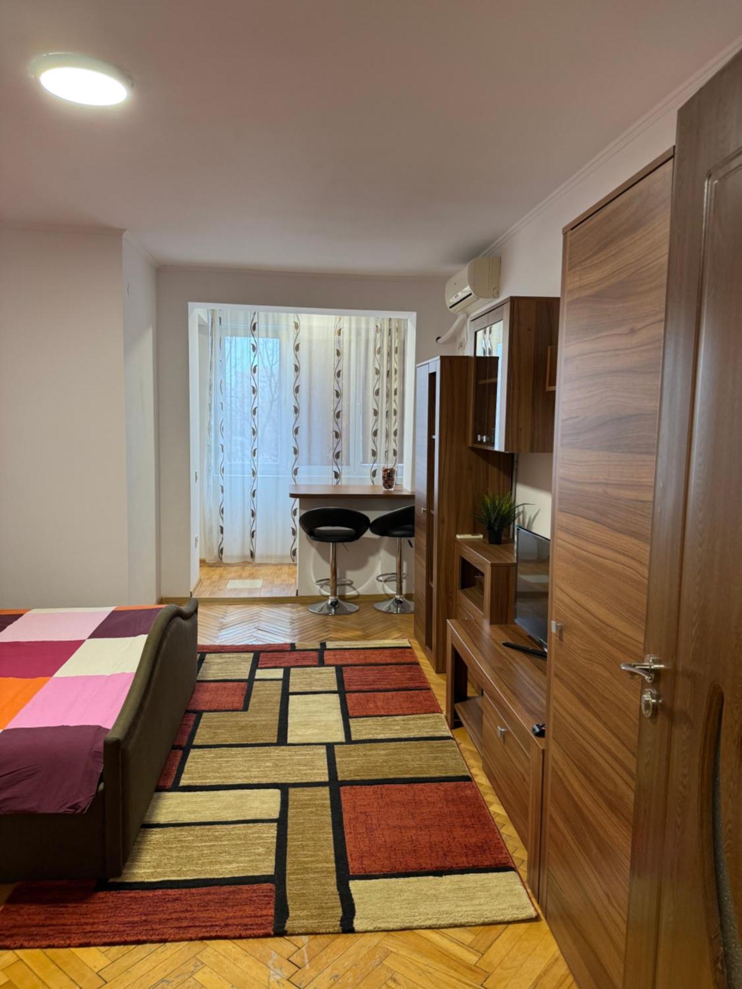 Titanii Park Apartment