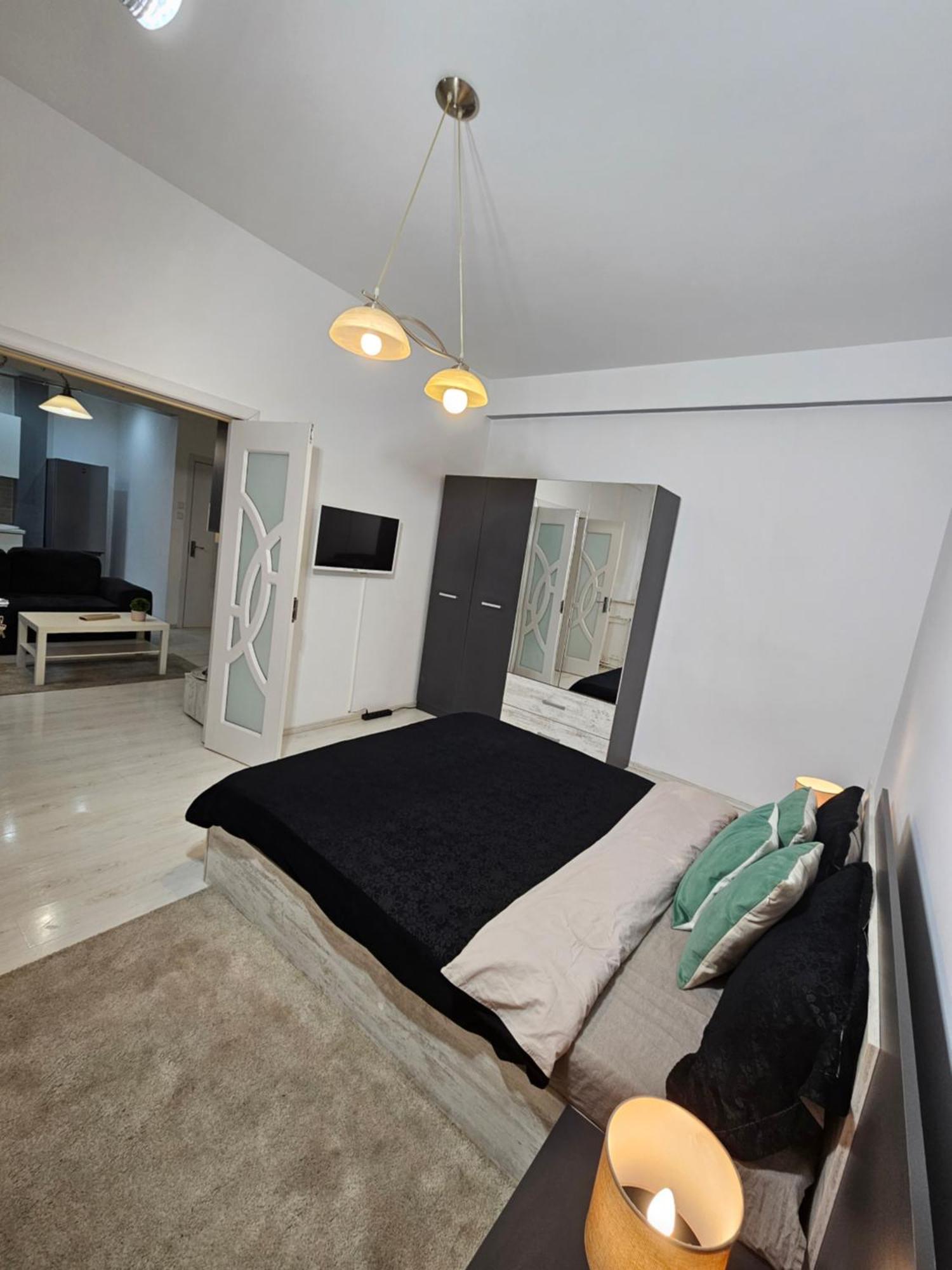 White By Hilton Ii Apartment *