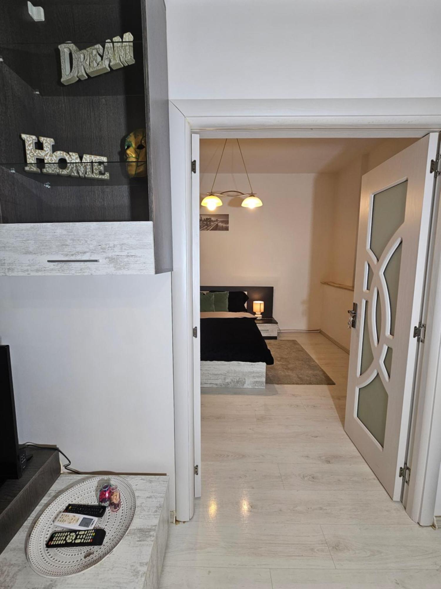 Apartment White By Hilton Ii