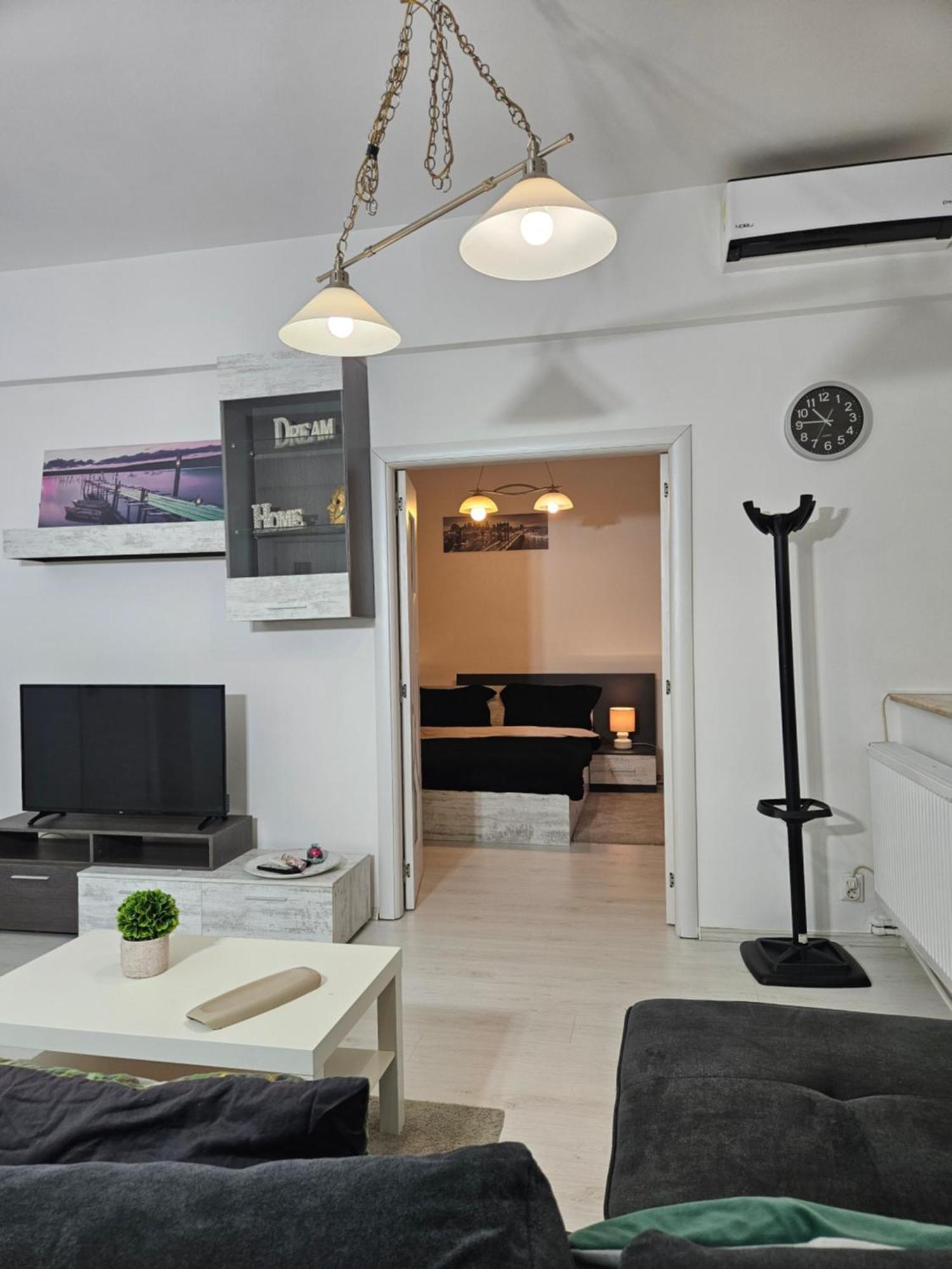 Apartment White By Hilton Ii